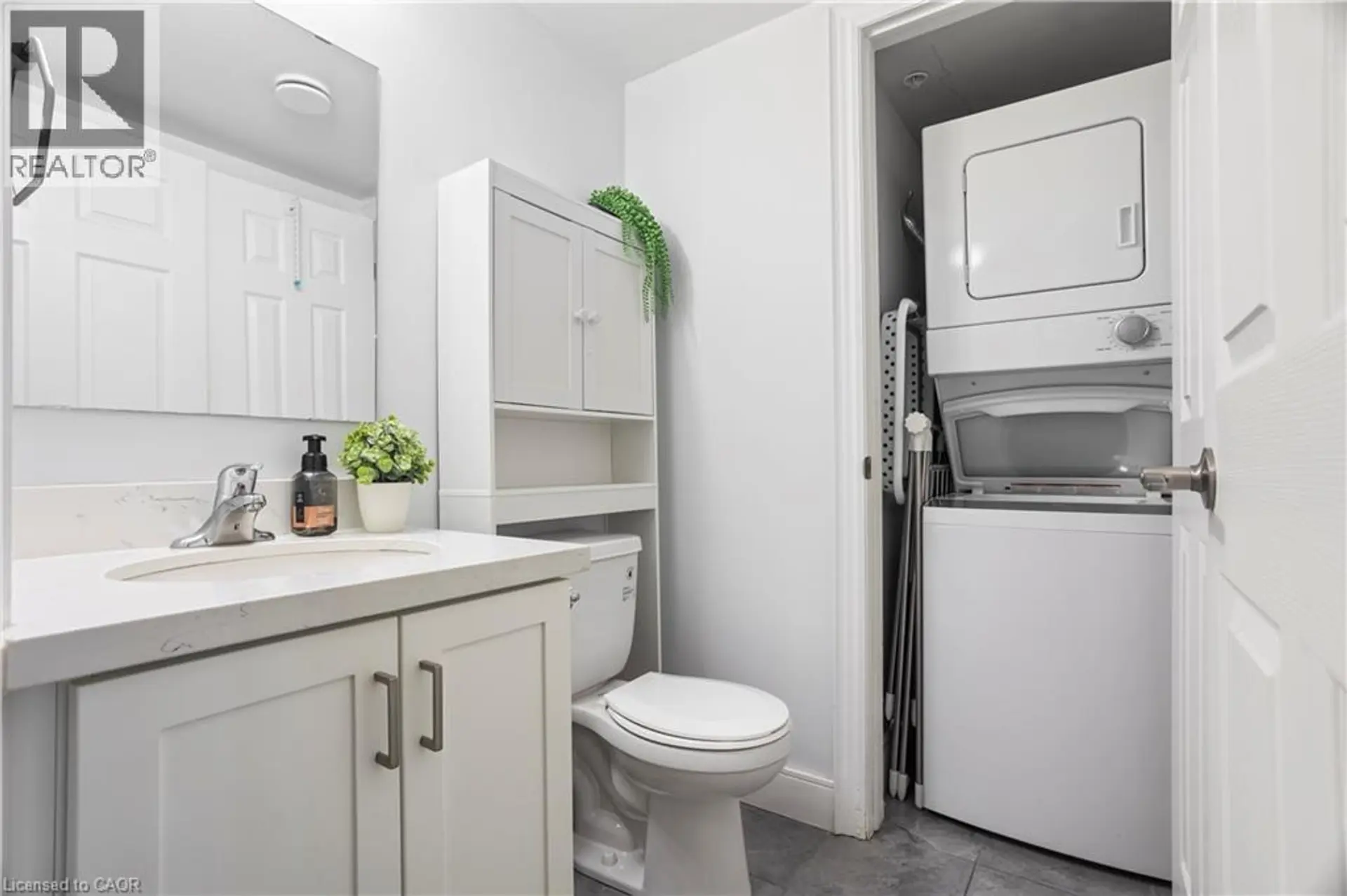 #204 64 FREDERICK Drive - Image 12