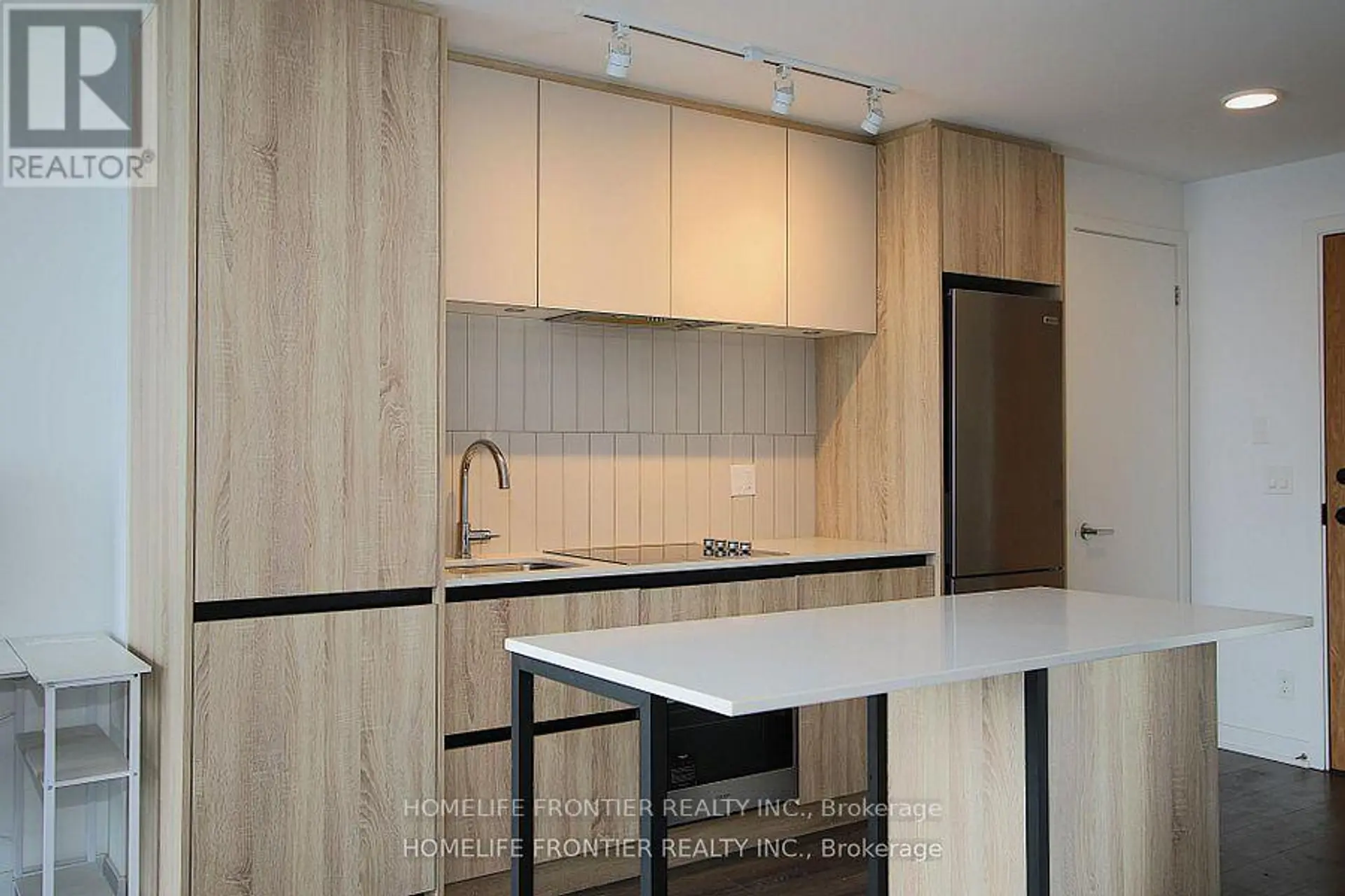 #2310 7950 BATHURST STREET - Image 4