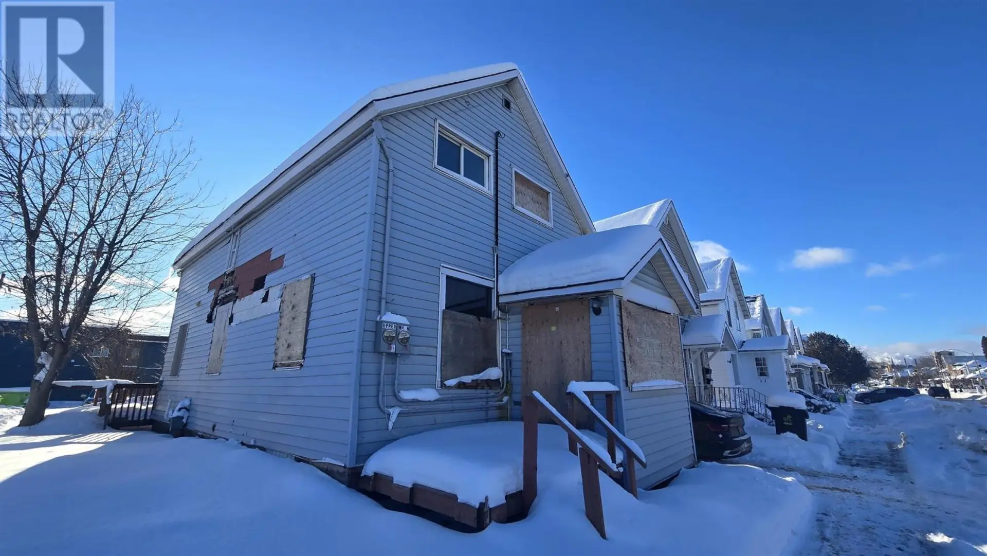 21 Cathcart ST - Image 1