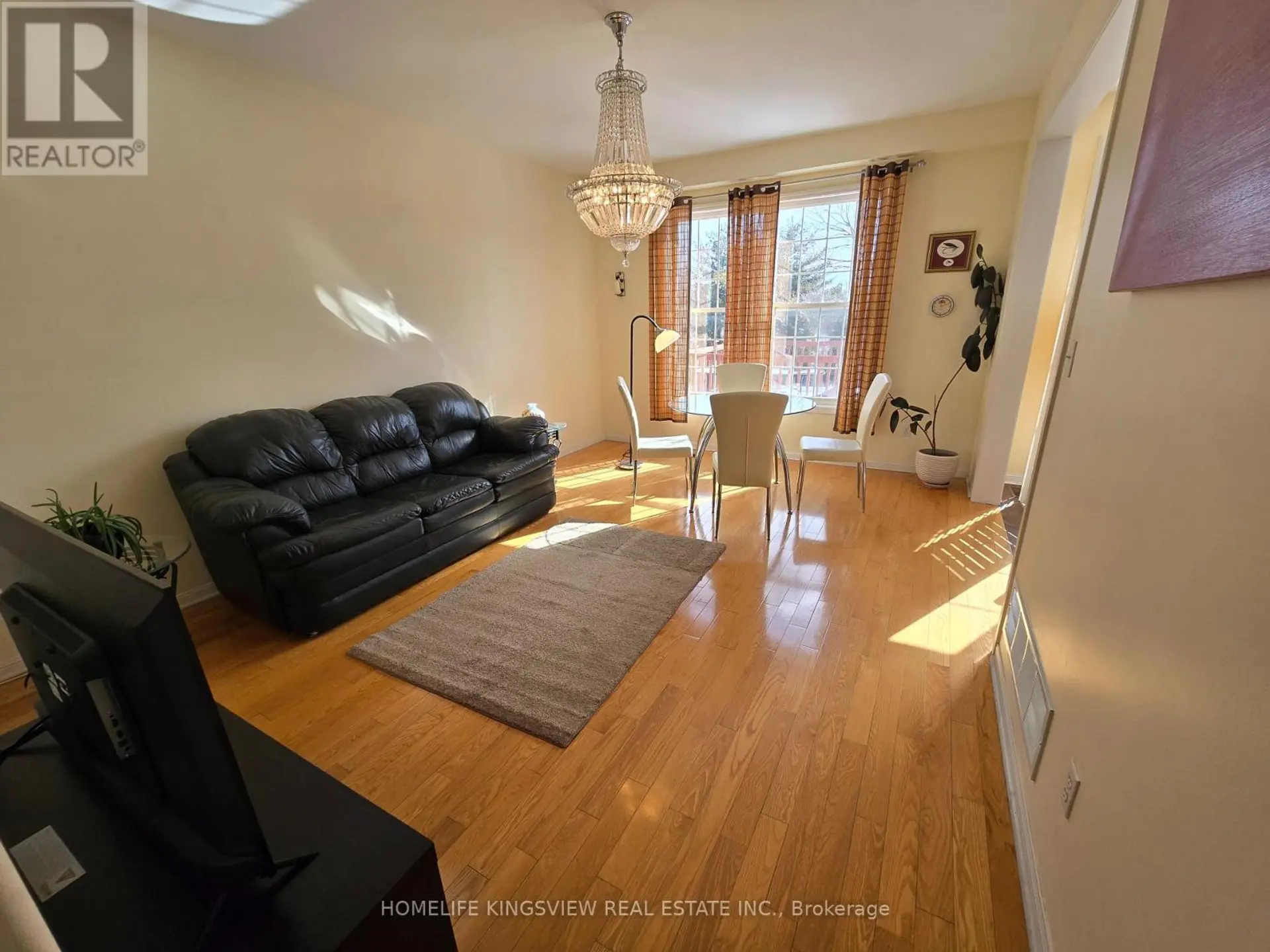 40 VISTA GREEN CRESCENT - Image 3