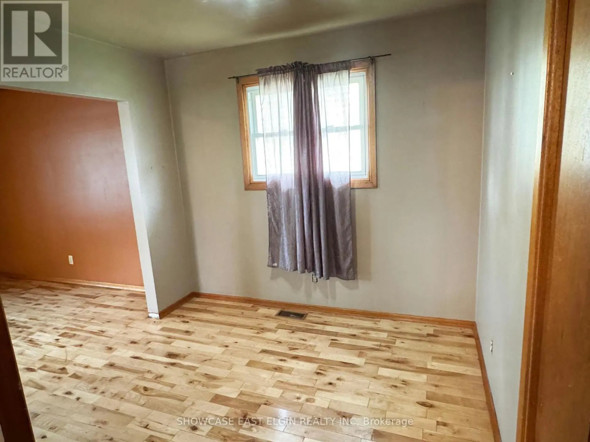 21 CLARENCE STREET - Image 8