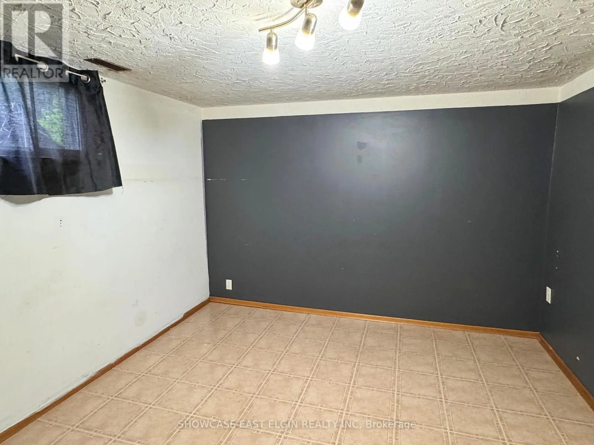 21 CLARENCE STREET - Image 13