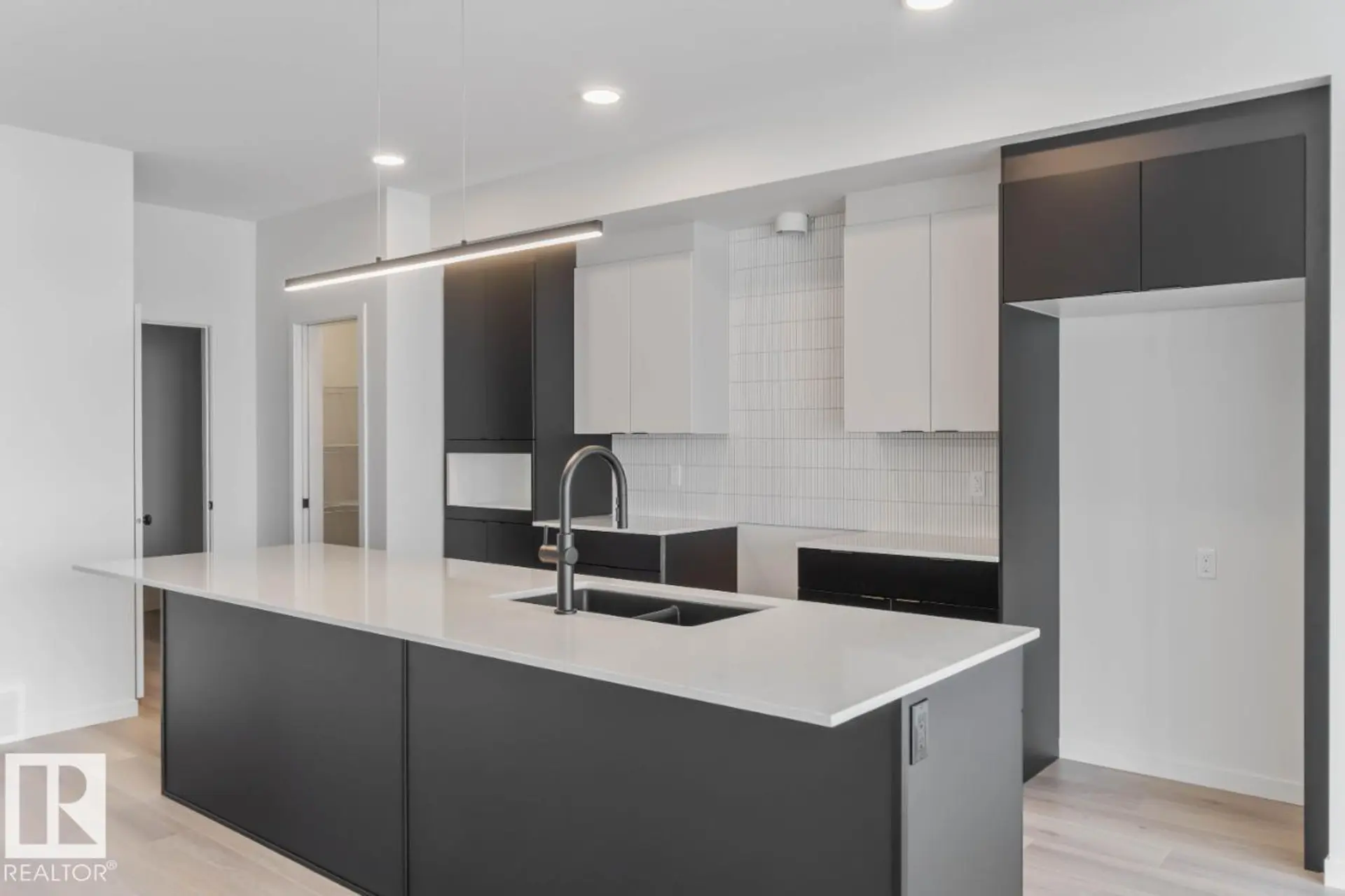 56 Gambel LO - Image 3