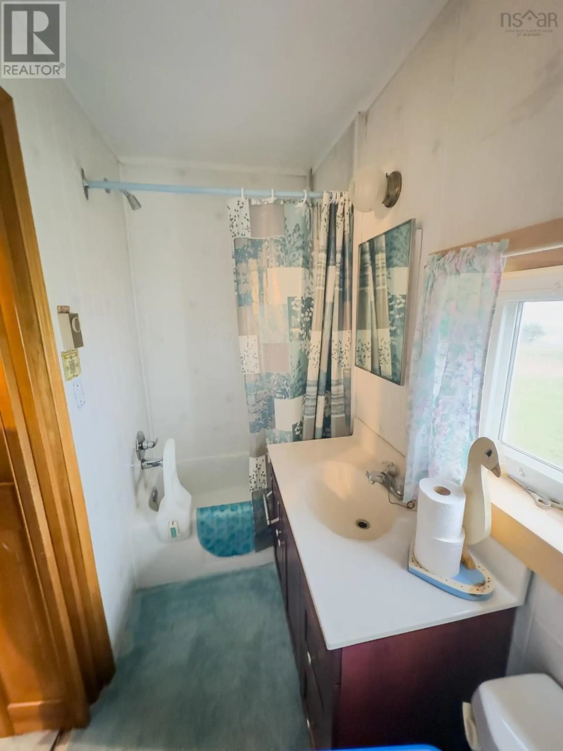1359 Stoney Island Road - Image 11