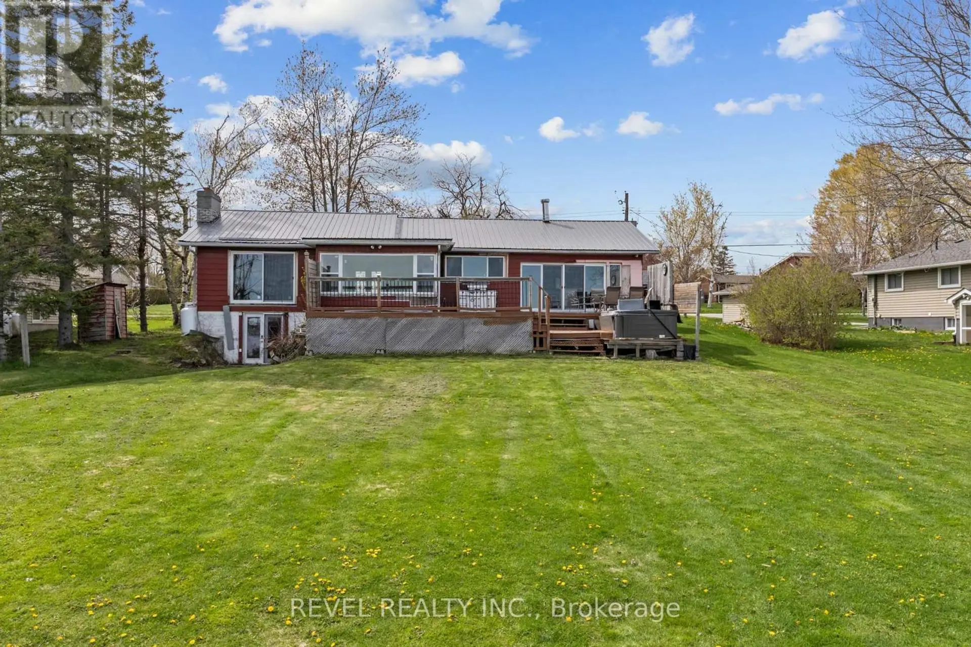151 BEEHIVE DRIVE - Image 1