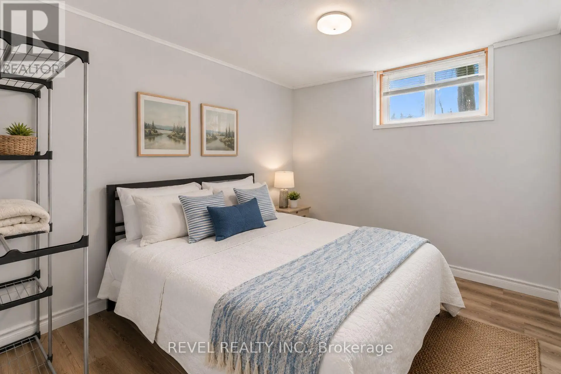 151 BEEHIVE DRIVE - Image 12