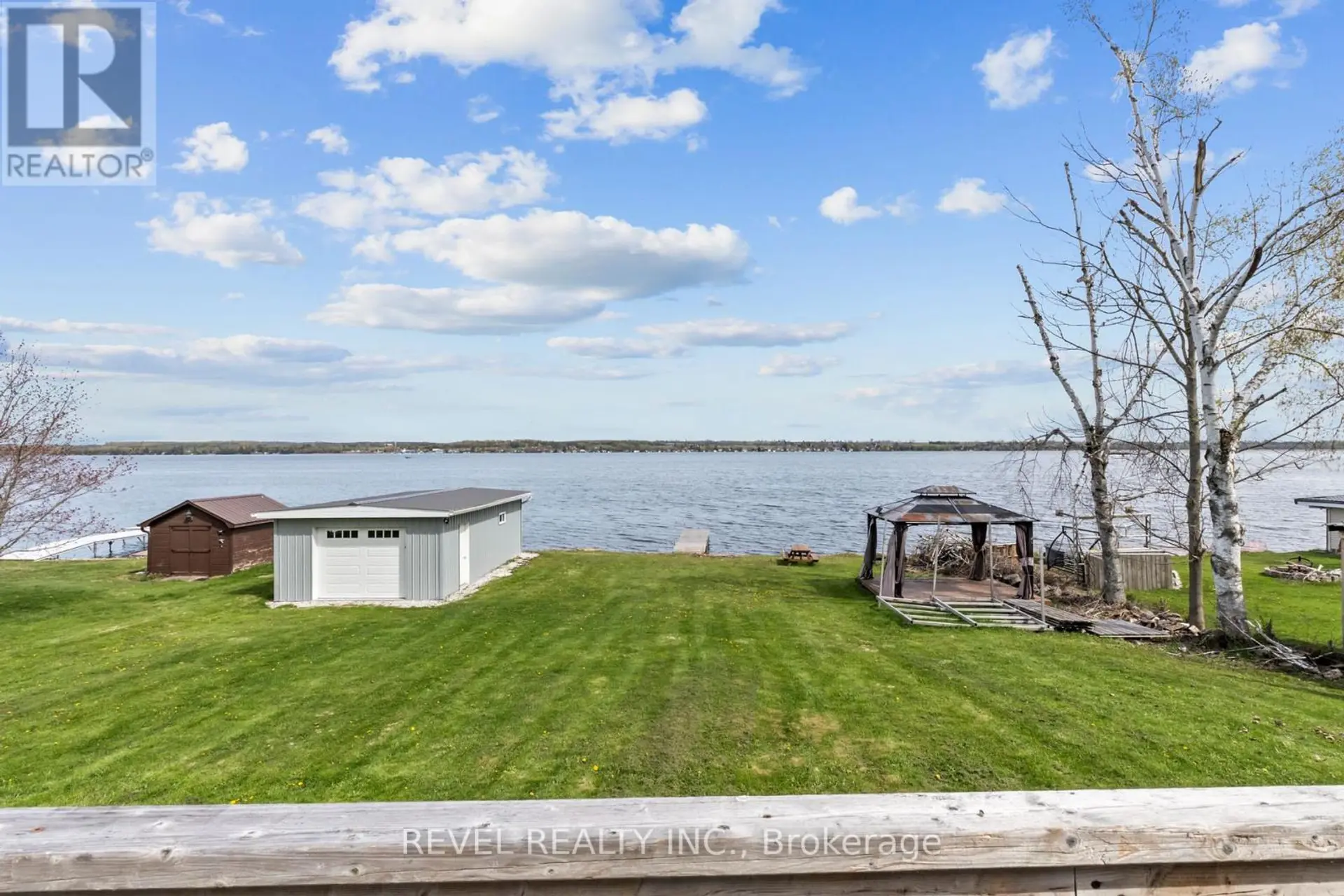 151 BEEHIVE DRIVE - Image 16