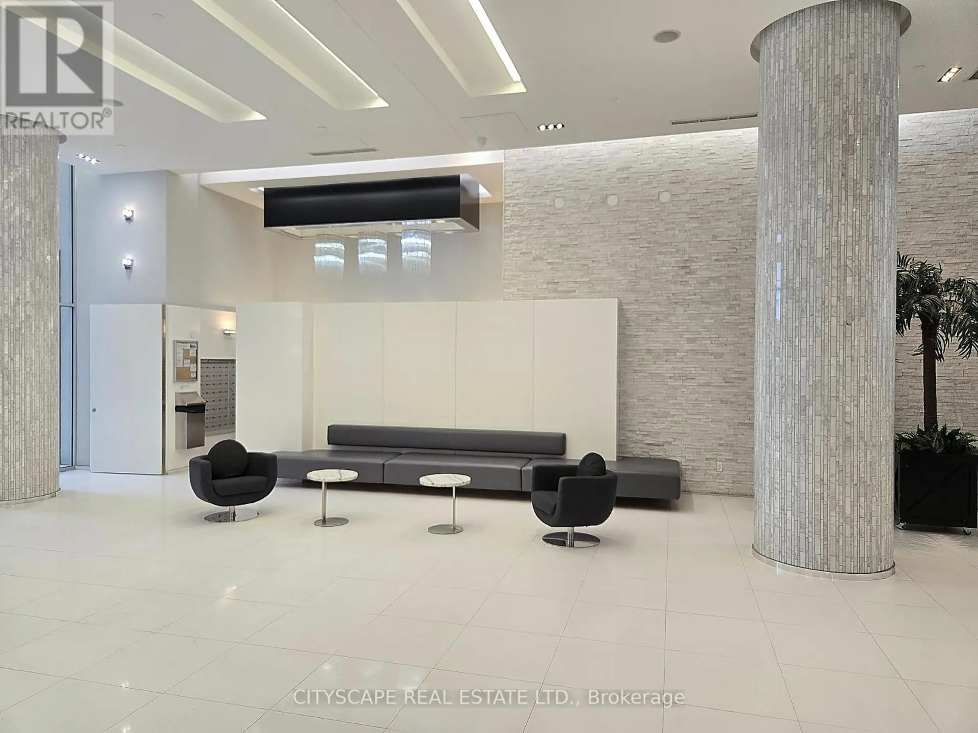 #1508 56 ANNIE CRAIG DRIVE - Image 7