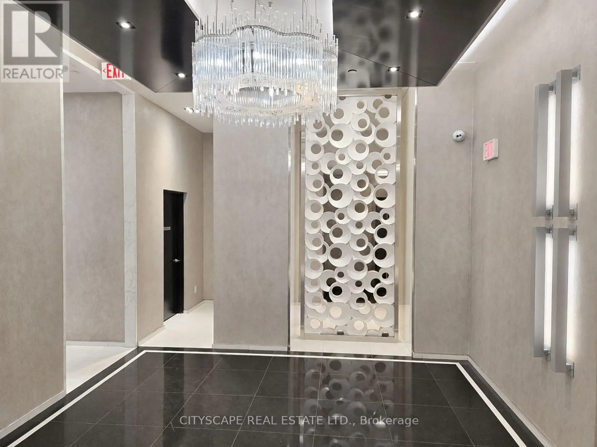 #1508 56 ANNIE CRAIG DRIVE - Image 6