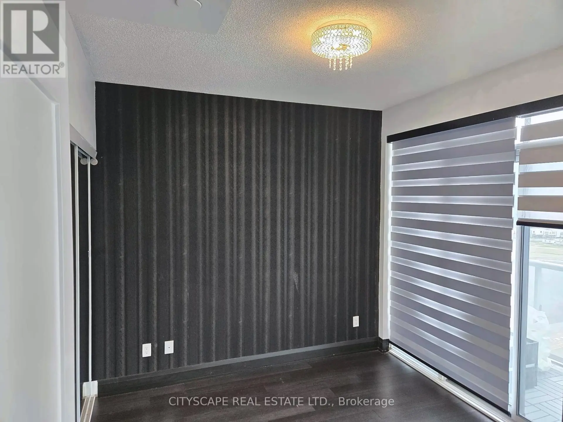 #1508 56 ANNIE CRAIG DRIVE - Image 13