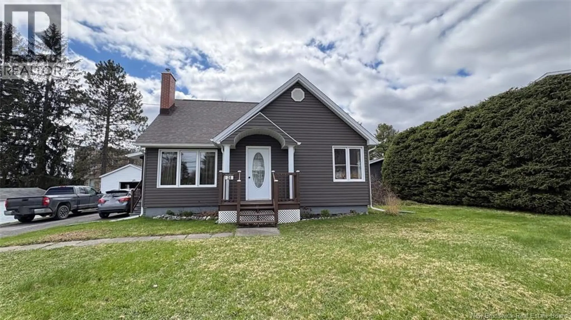 28 Philippe Avenue - Image 1