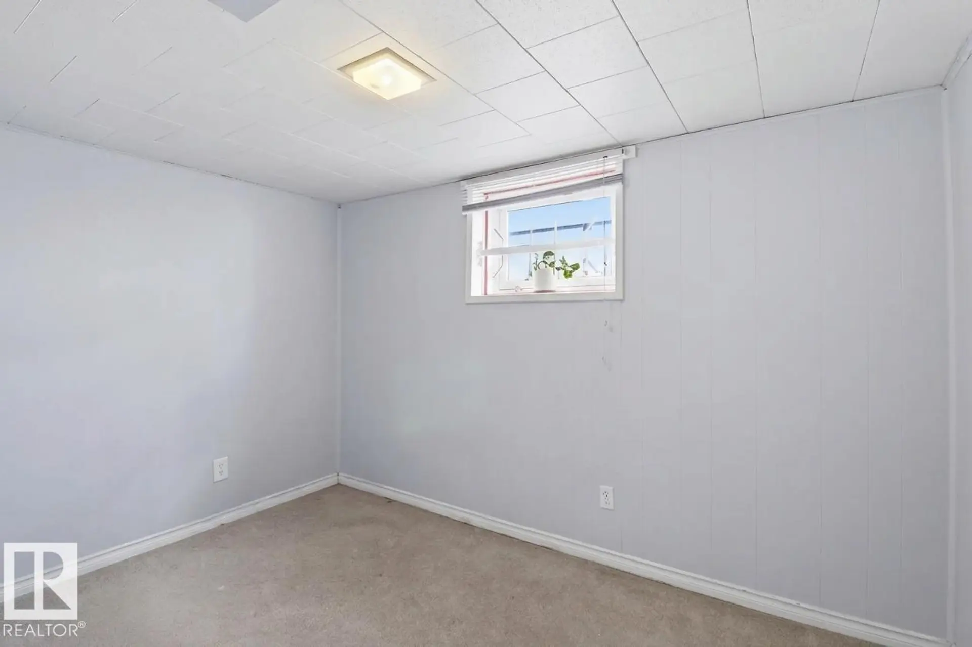 9206 / 9208 90 ST NW - Image 14