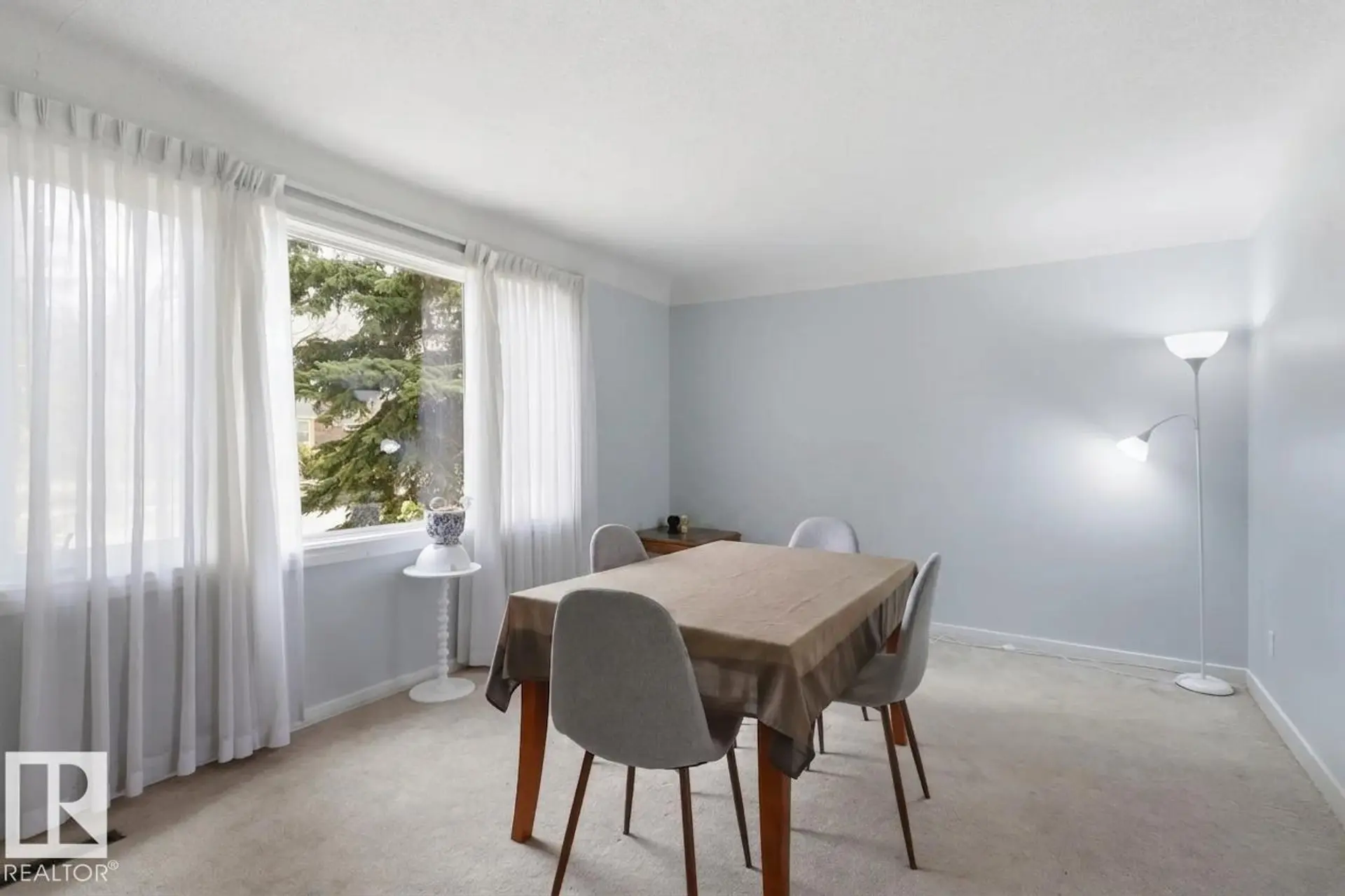 9206 / 9208 90 ST NW - Image 3