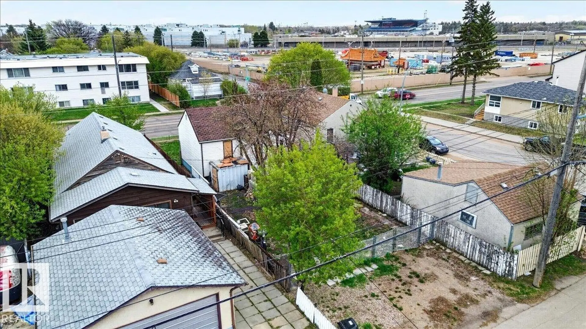 11706 80 ST NW - Image 13