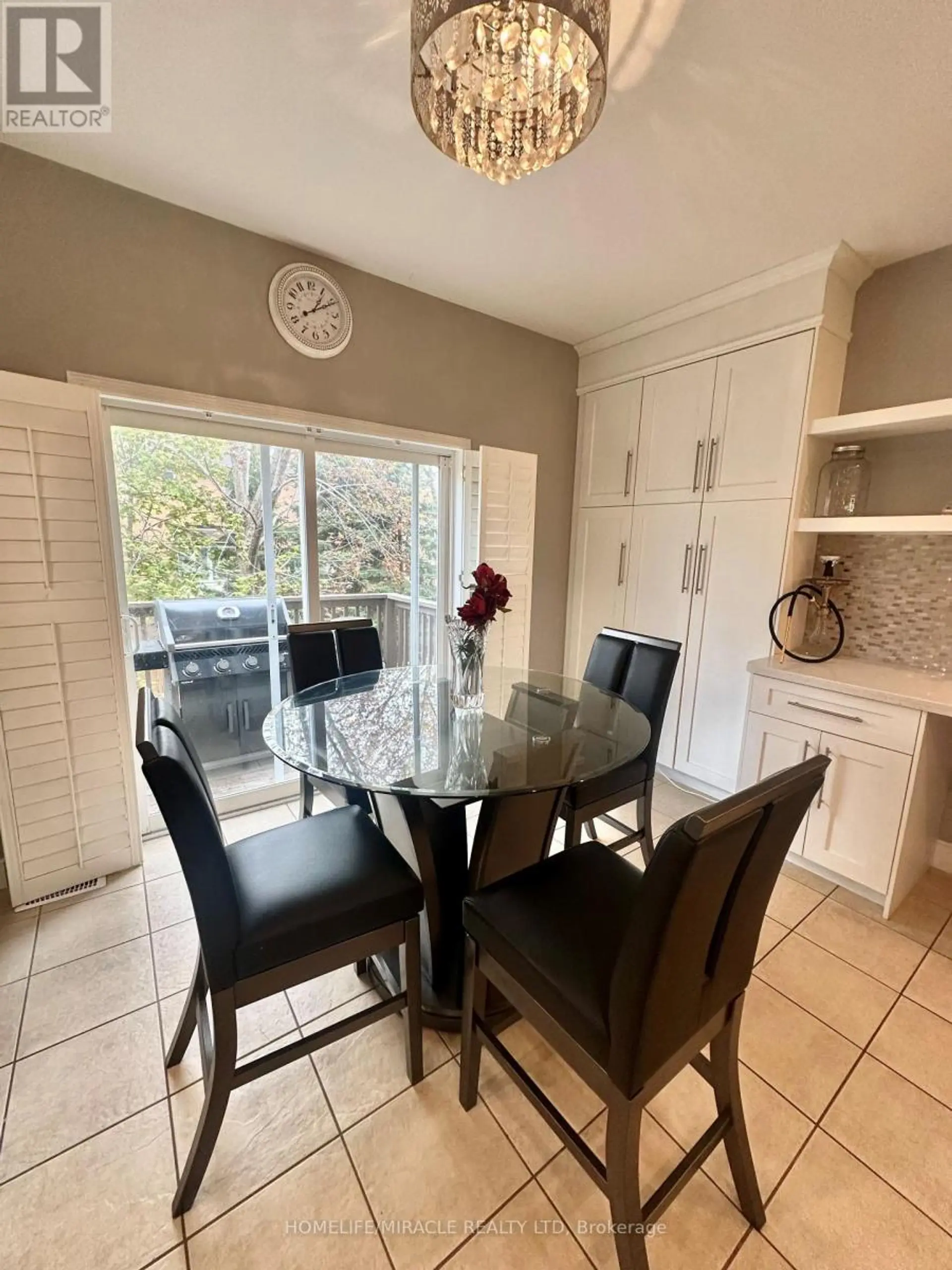 13 MUSCAT CRESCENT - Image 5