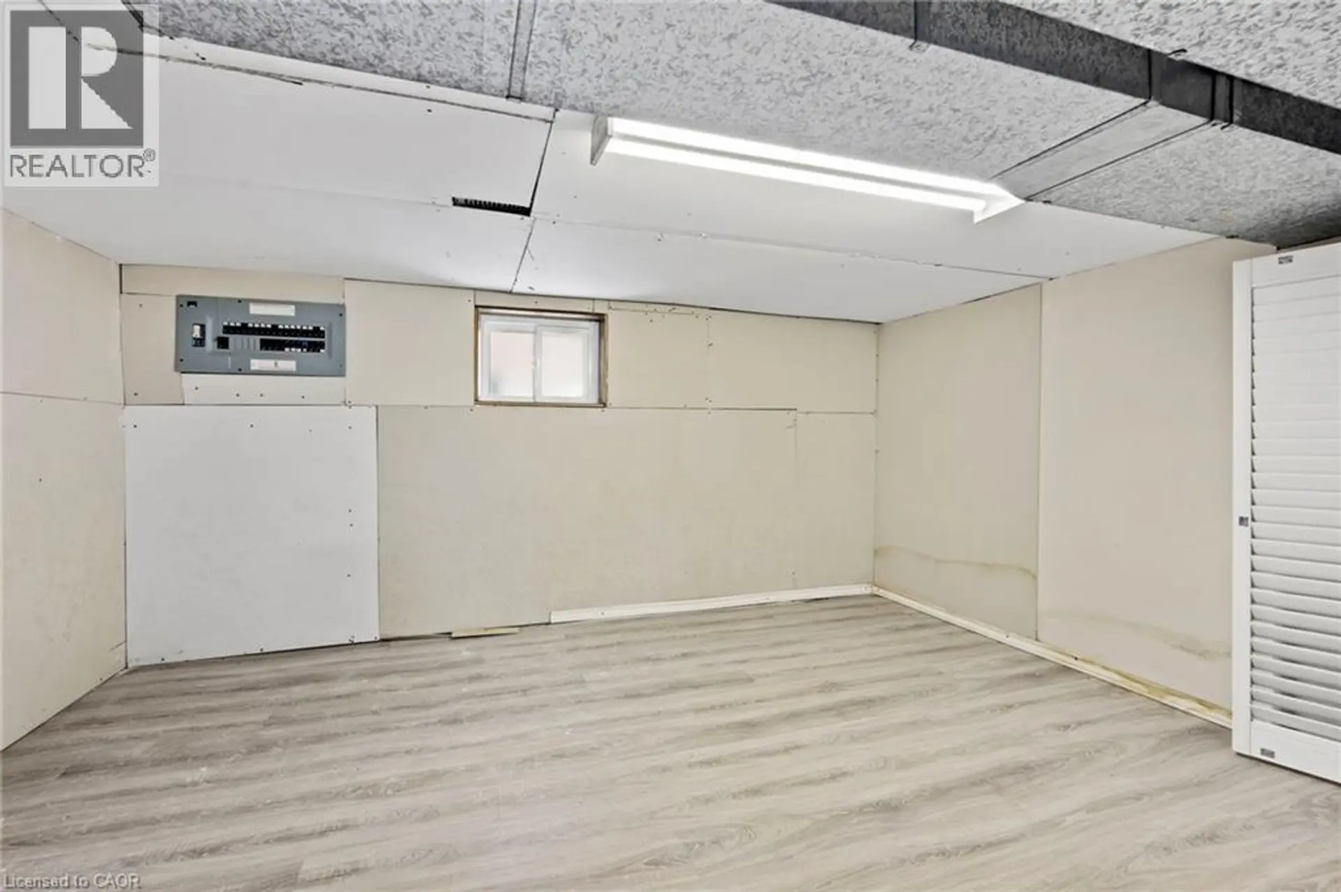 5292 BRIDGE Street - Image 14