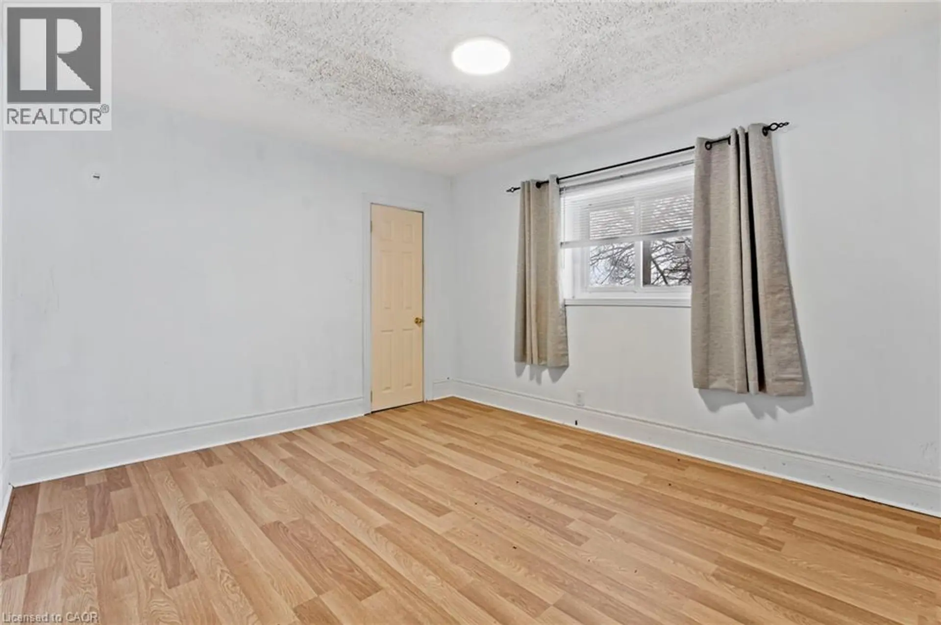 5292 BRIDGE Street - Image 10