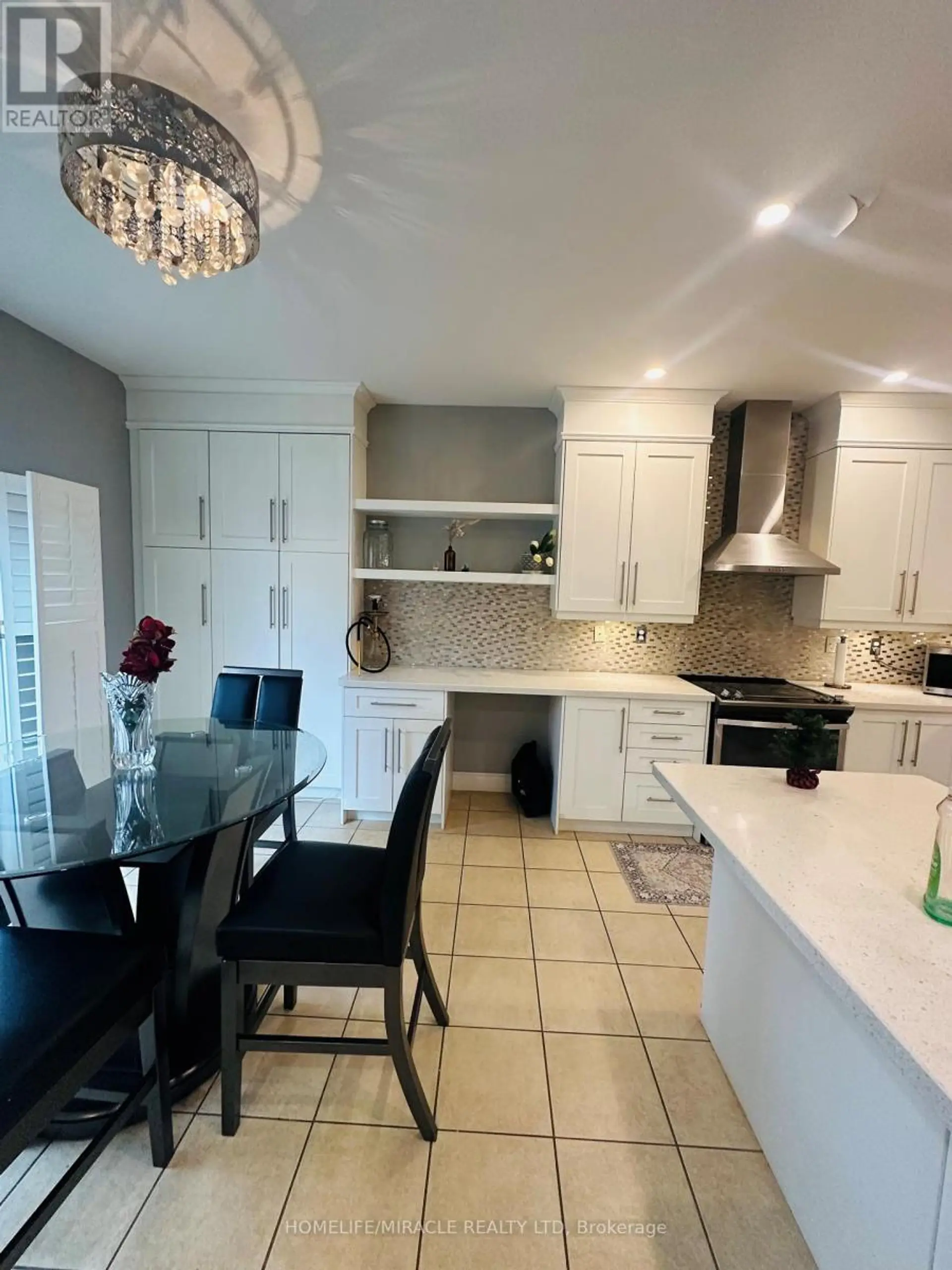 13 MUSCAT CRESCENT - Image 6