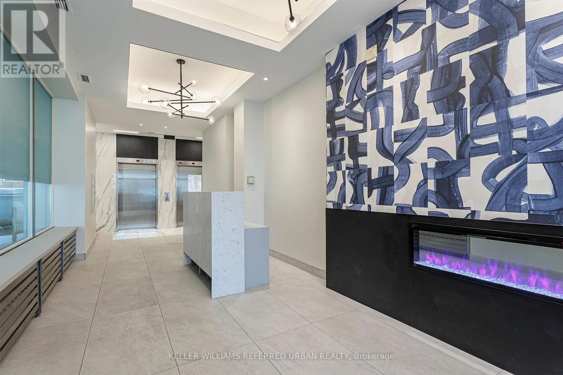 #514 77 LOMBARD STREET - Image 2