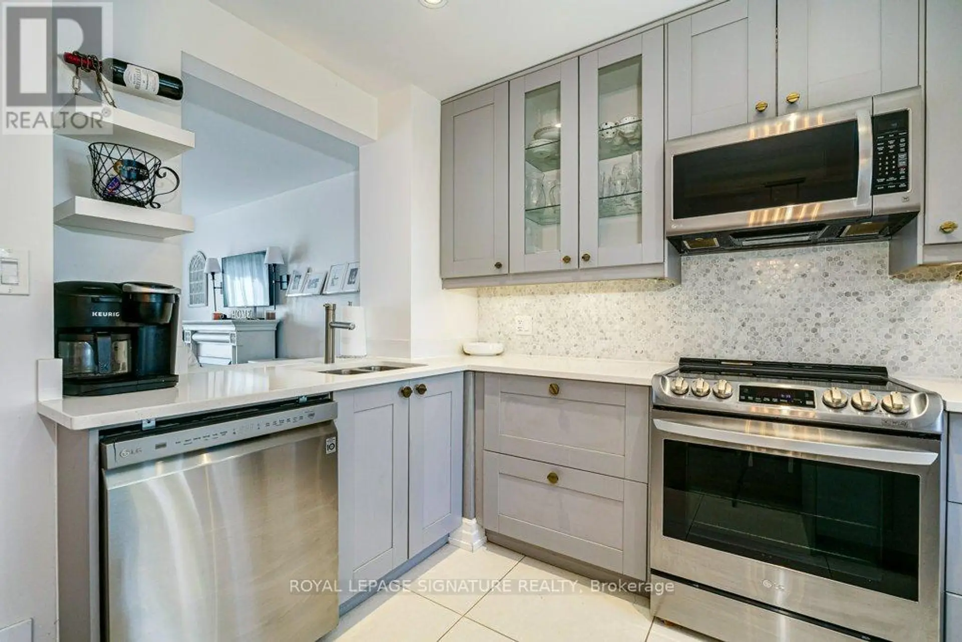 1836 JOHN STREET - Image 10