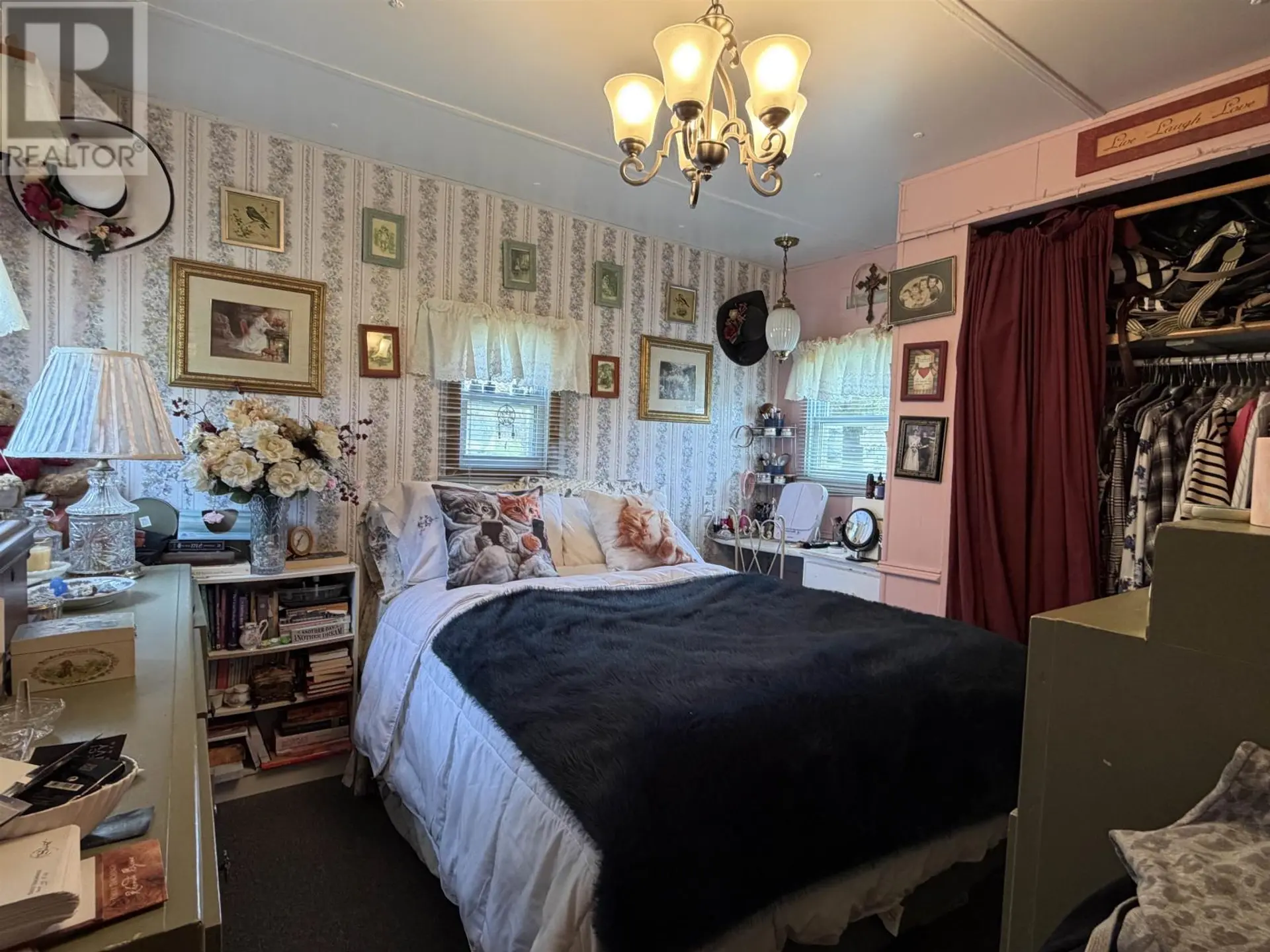 335 GLENN Drive - Image 8