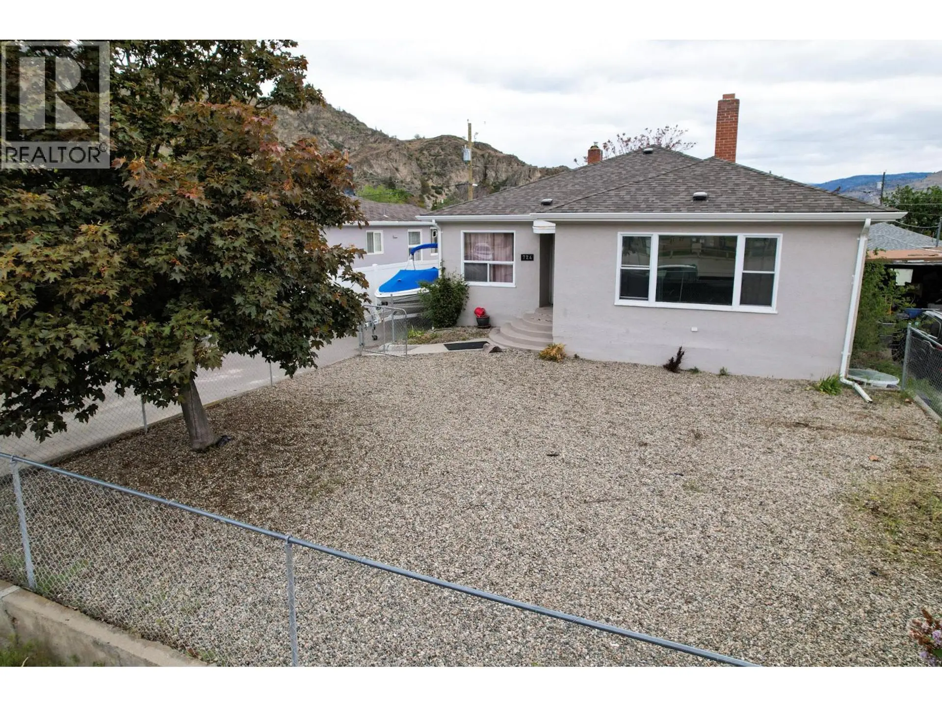 724 SCHOOL Avenue - Image 20