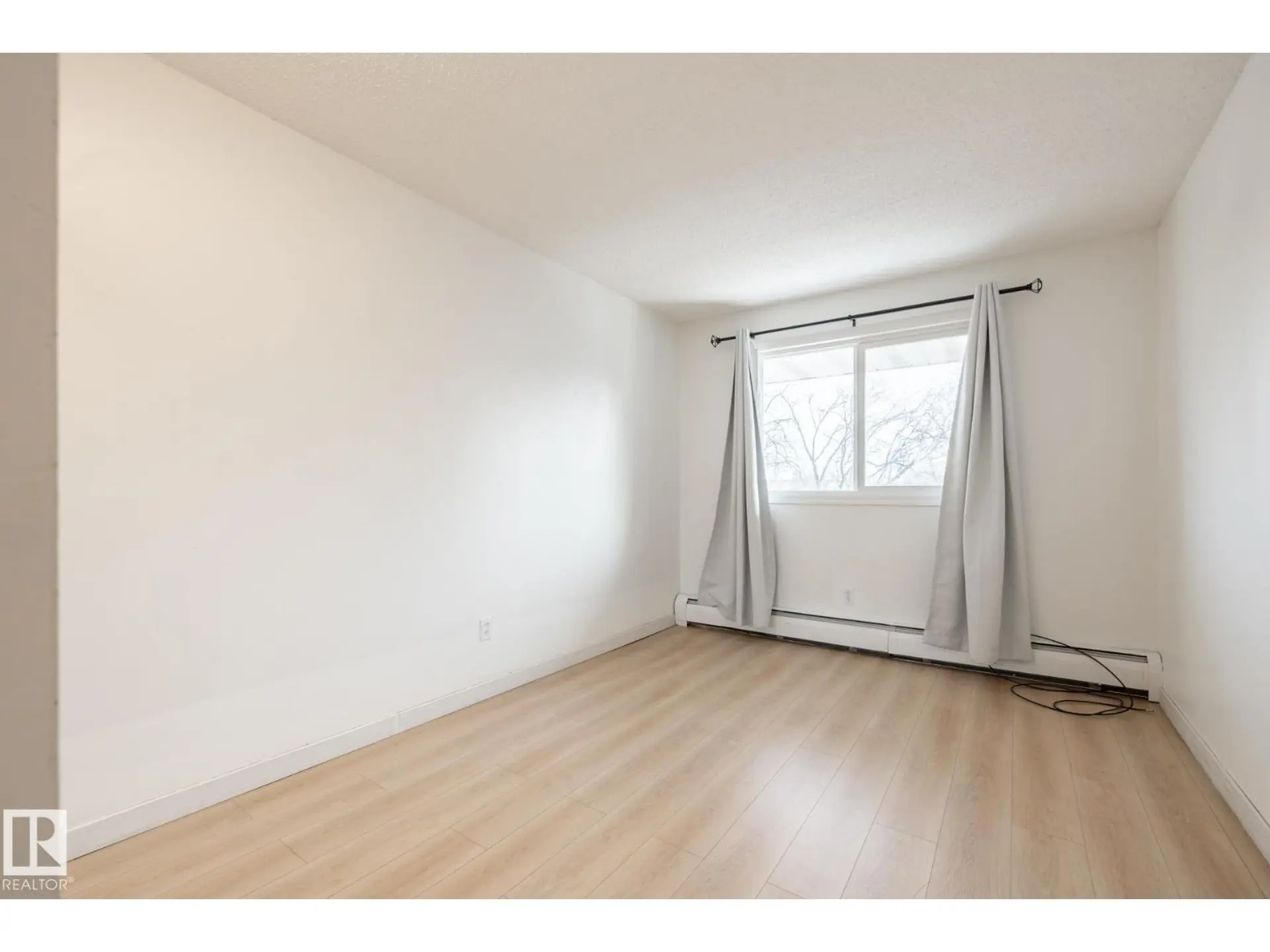 #303 10620 104 ST NW - Image 13