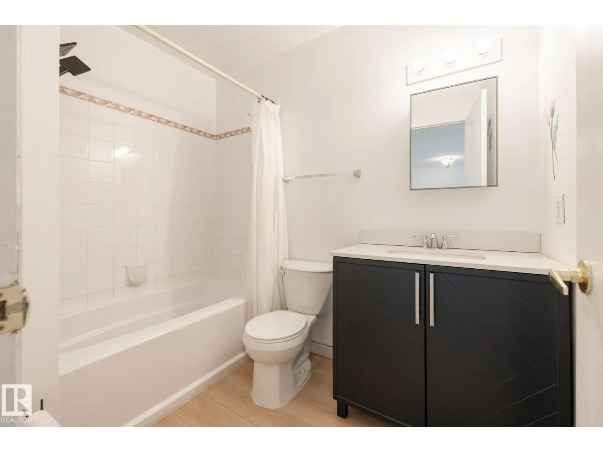 #303 10620 104 ST NW - Image 12