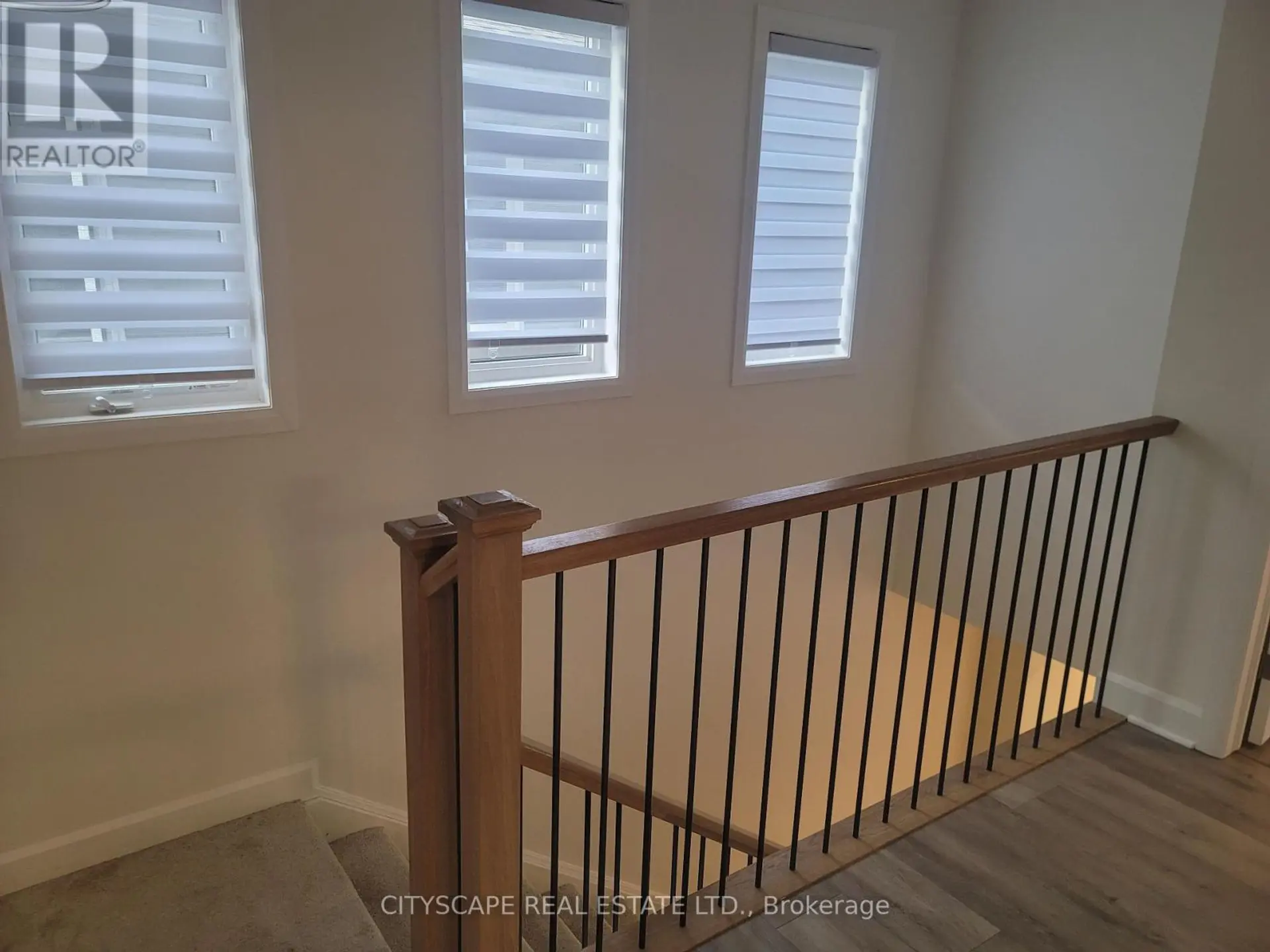 326 BUCKTHORN DRIVE - Image 8