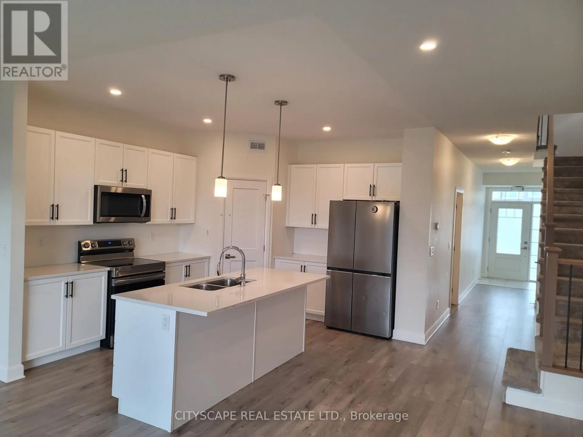 326 BUCKTHORN DRIVE - Image 3