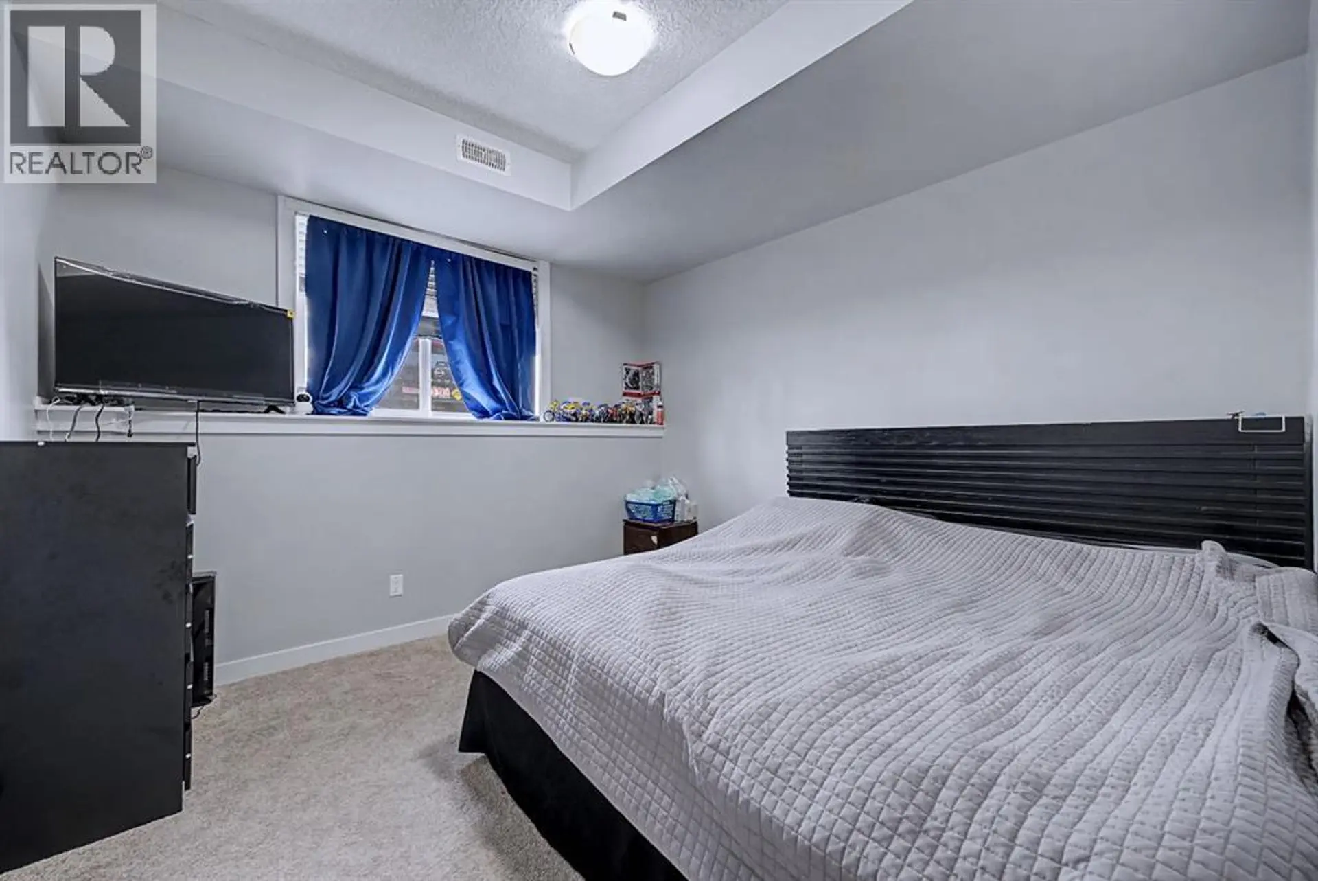 #234 300 Marina Drive - Image 17