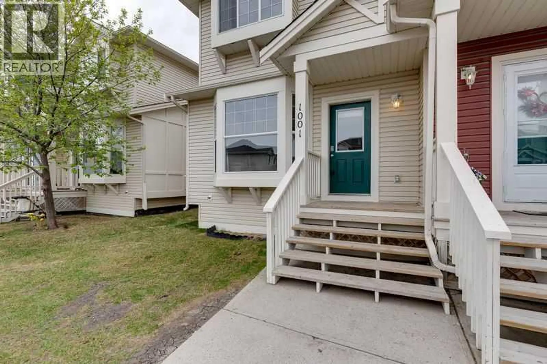 #1001 703 Luxstone Square SE - Image 2