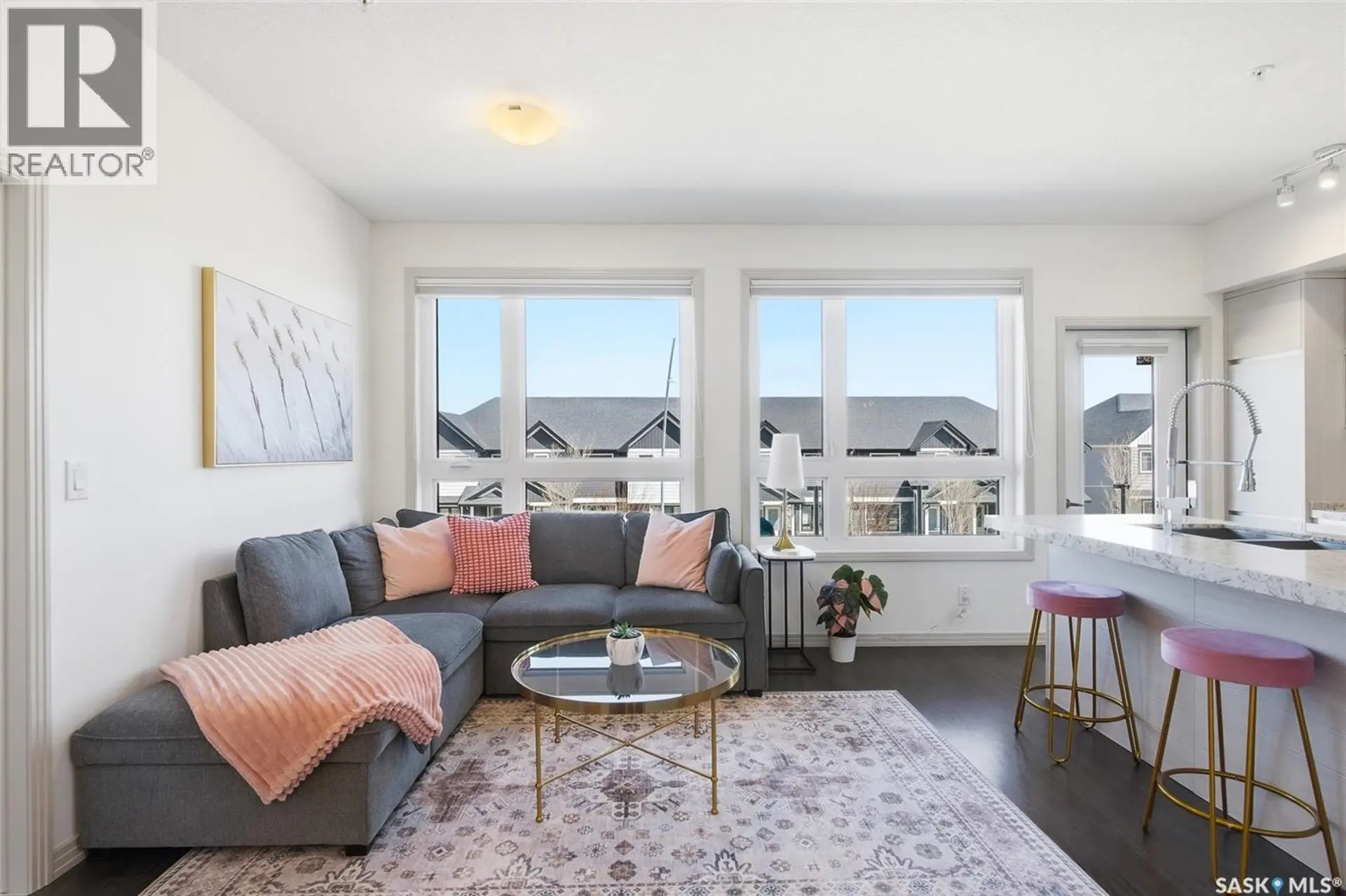 #218 223 Evergreen SQUARE - Image 5