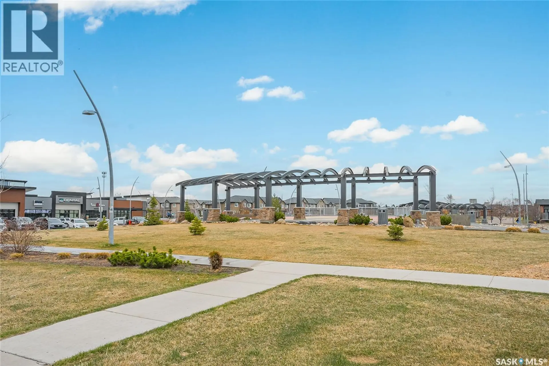 #218 223 Evergreen SQUARE - Image 19