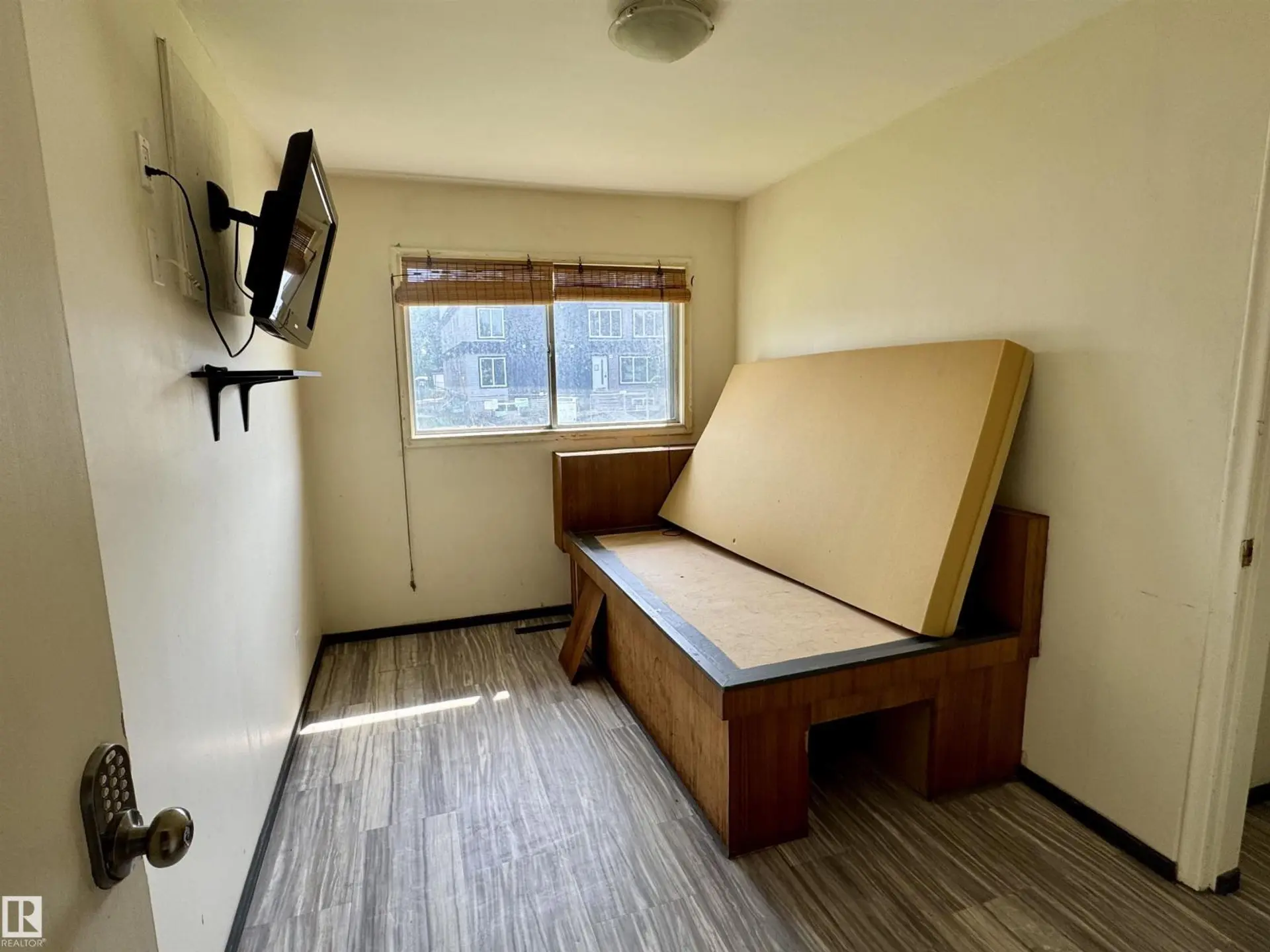 12312 82 ST NW - Image 6