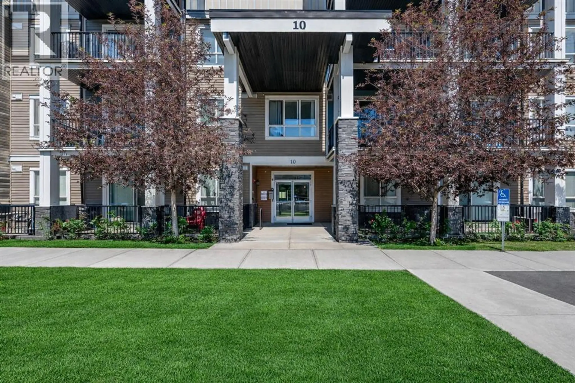 #211 10 Walgrove Walk SE - Image 1