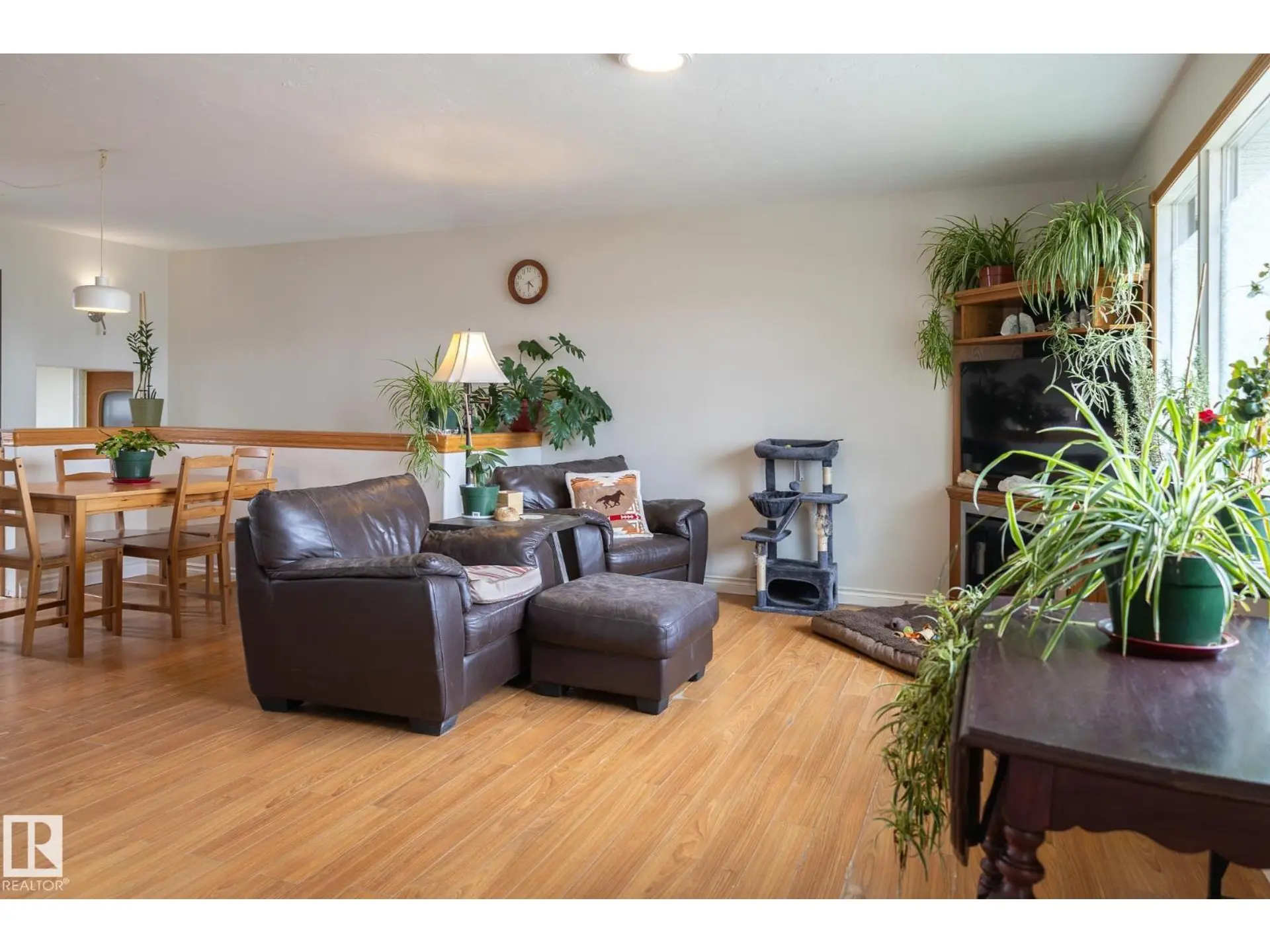 5132 49 AV - Image 10