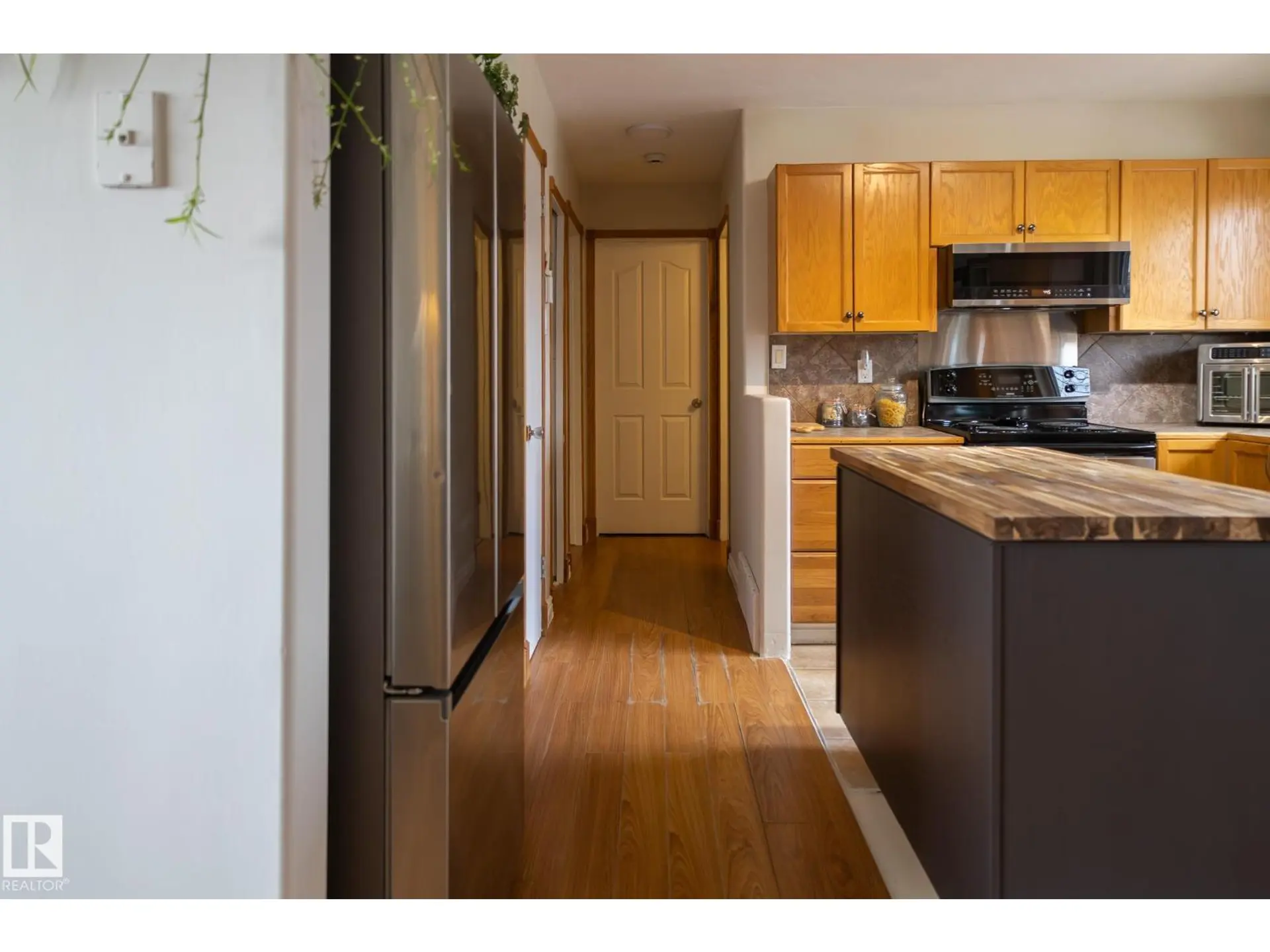 5132 49 AV - Image 8