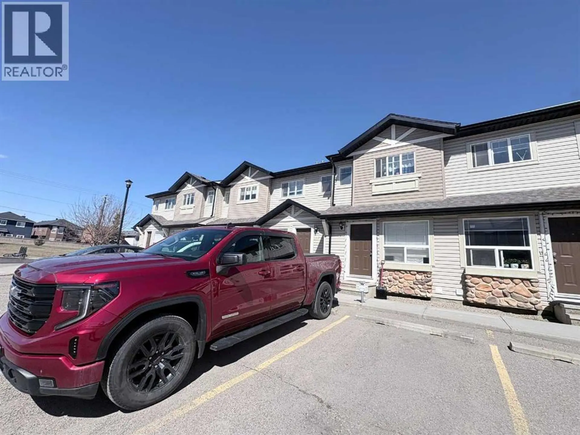 138 Saddlebrook Point NE - Image 1
