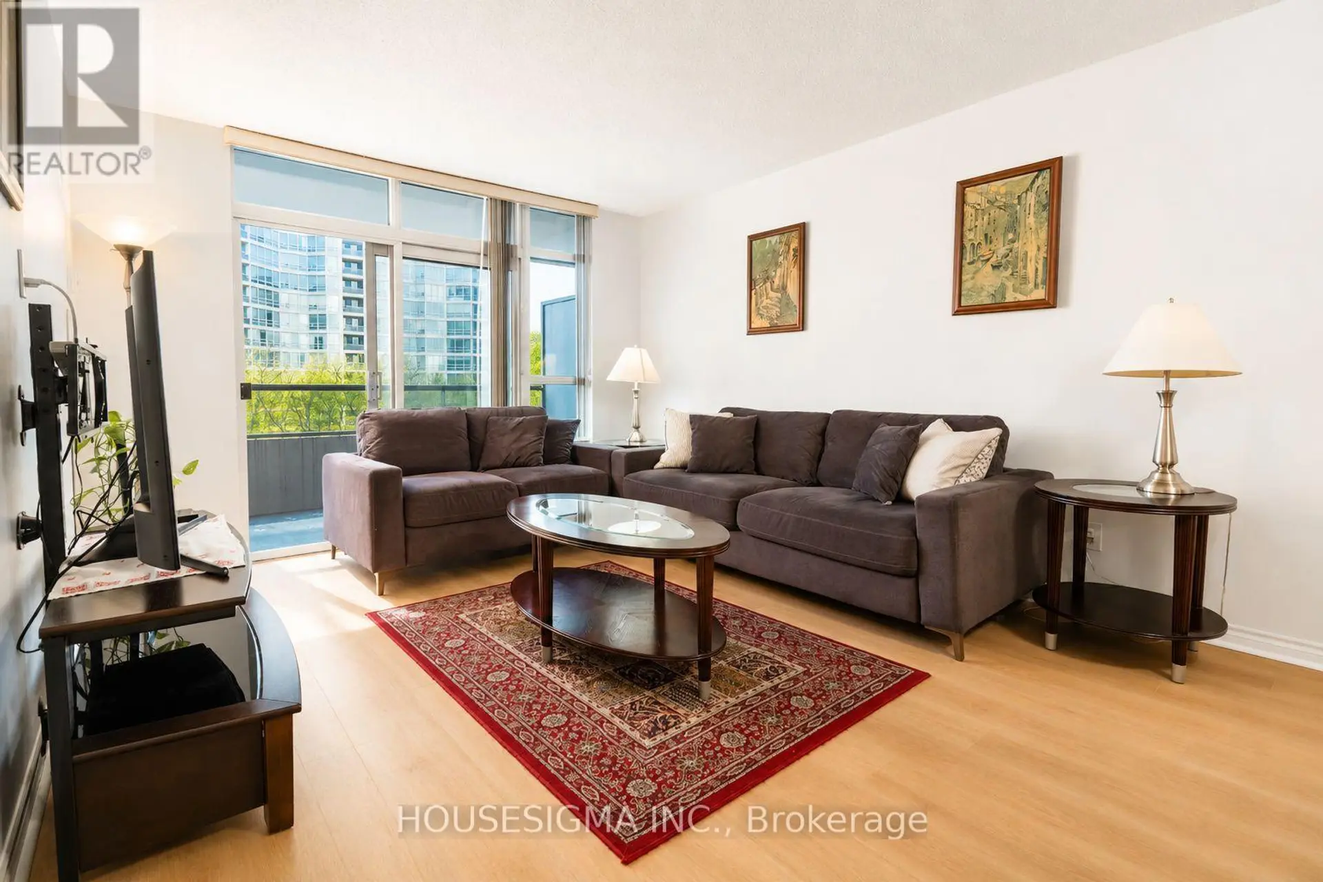 #513 35 KINGSBRIDGE GARDEN CIRCLE - Image 6