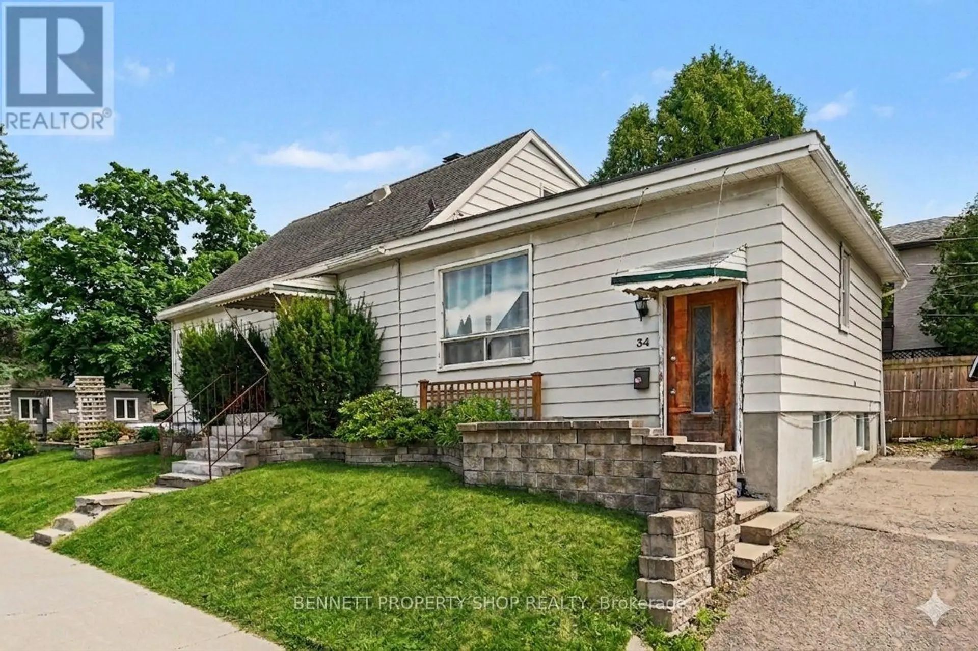 136 GLENORA STREET - Image 1