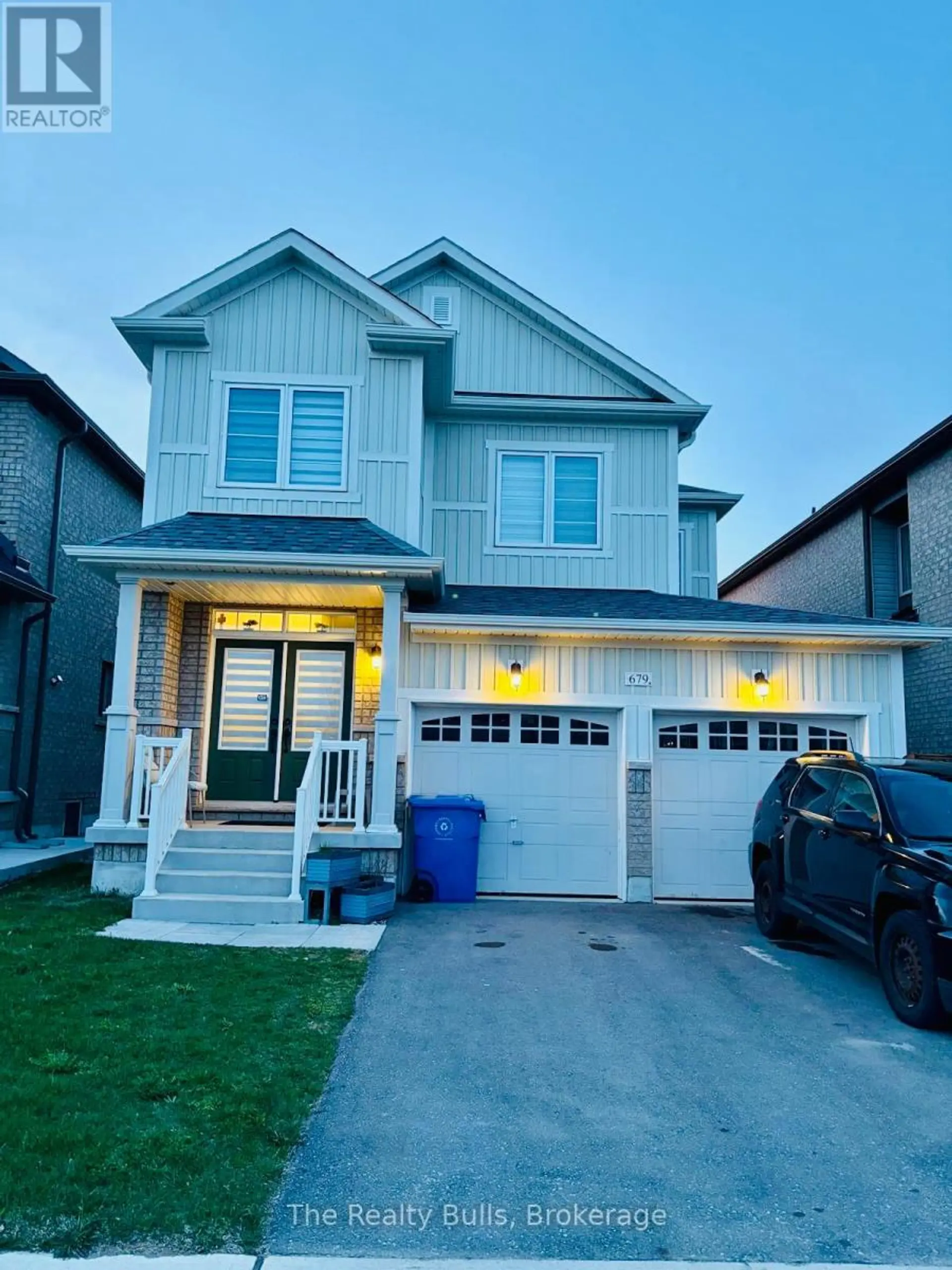 679 ANISHINAABE DRIVE - Image 1