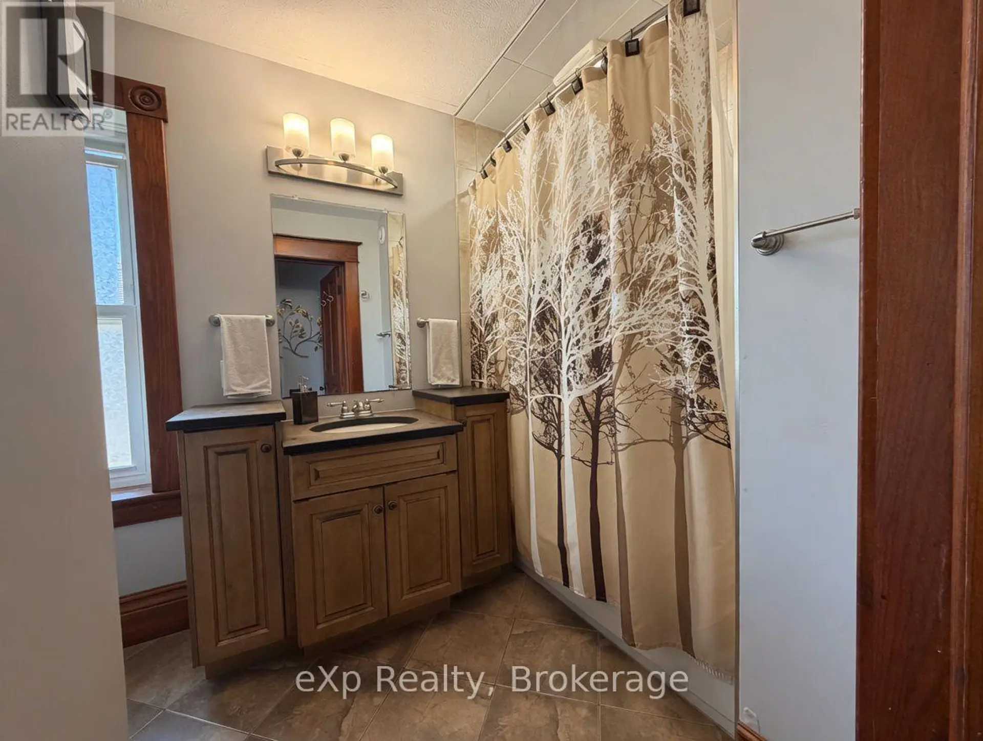 625 GIBSON STREET - Image 12