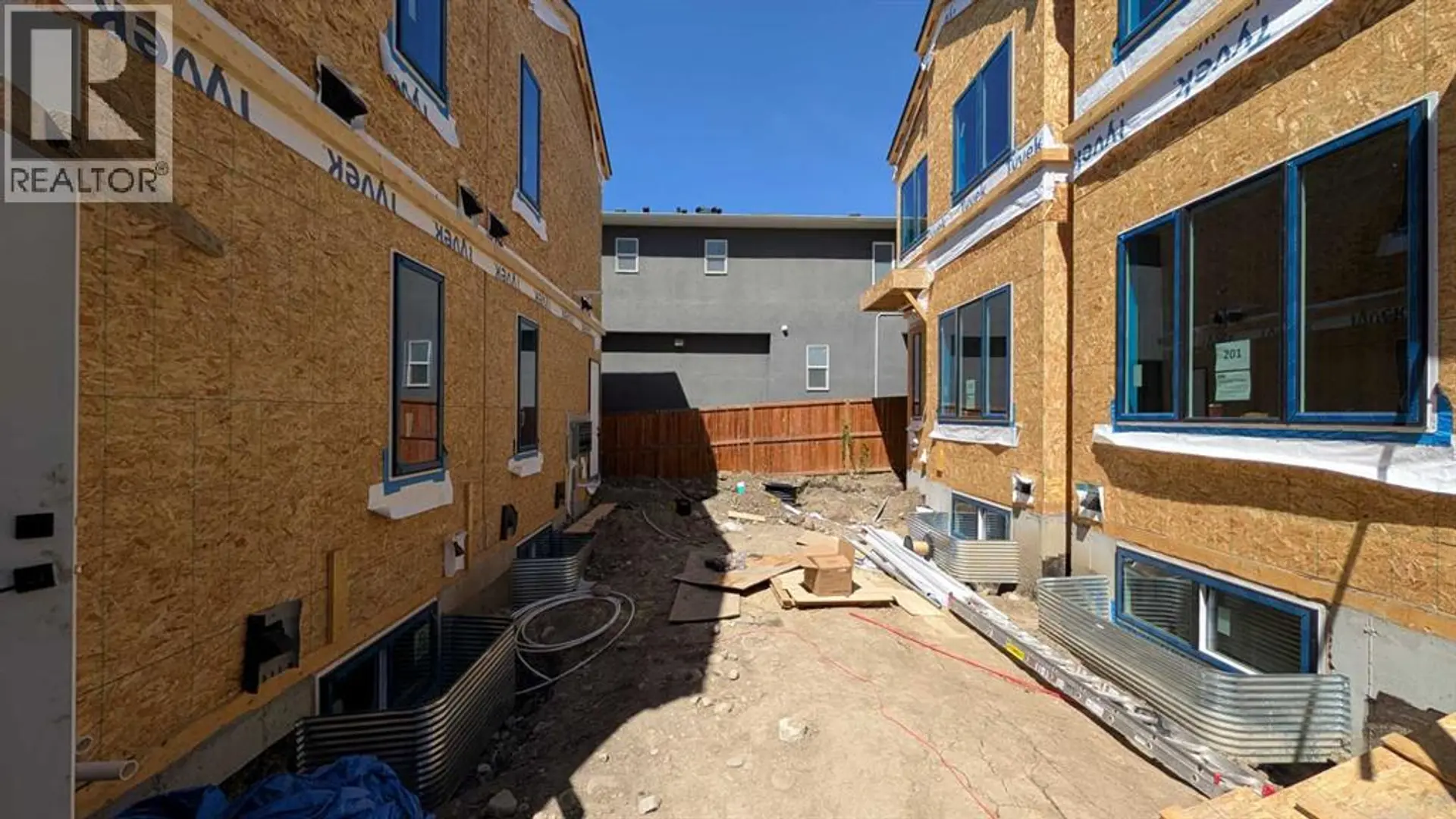 4832 20 Avenue NW - Image 4