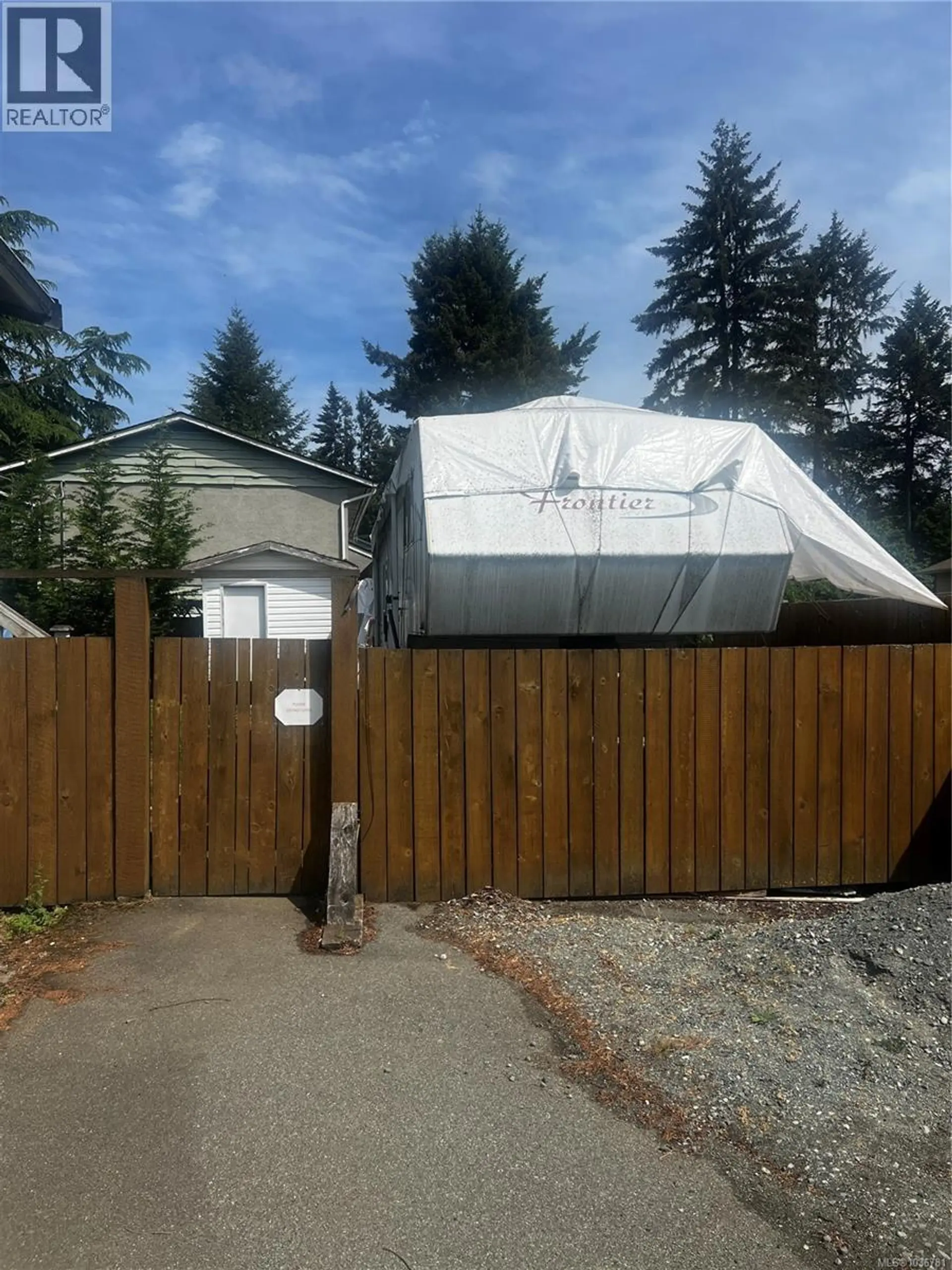 3796 Departure Bay Rd - Image 3