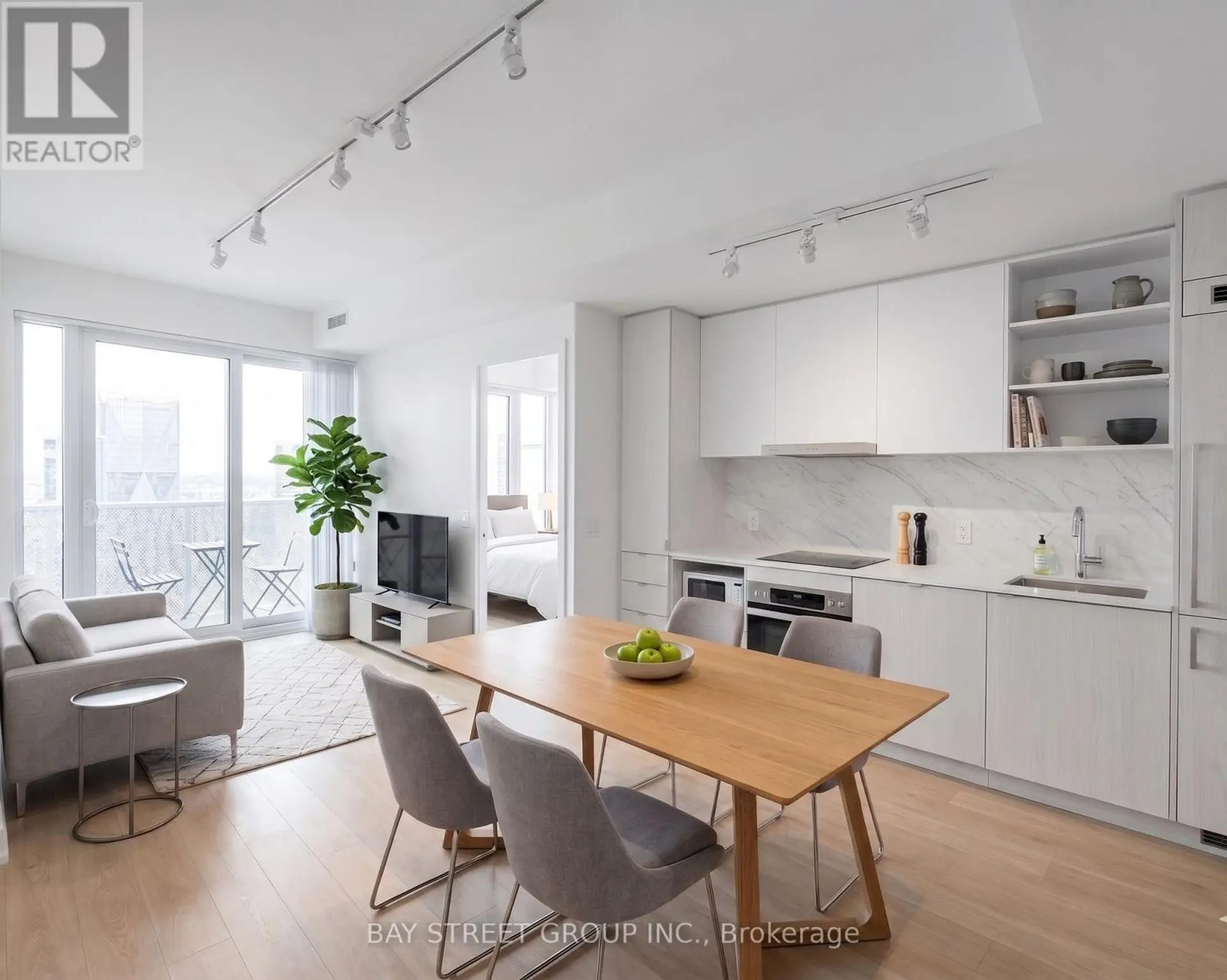 #7112 55 COOPER STREET - Image 1