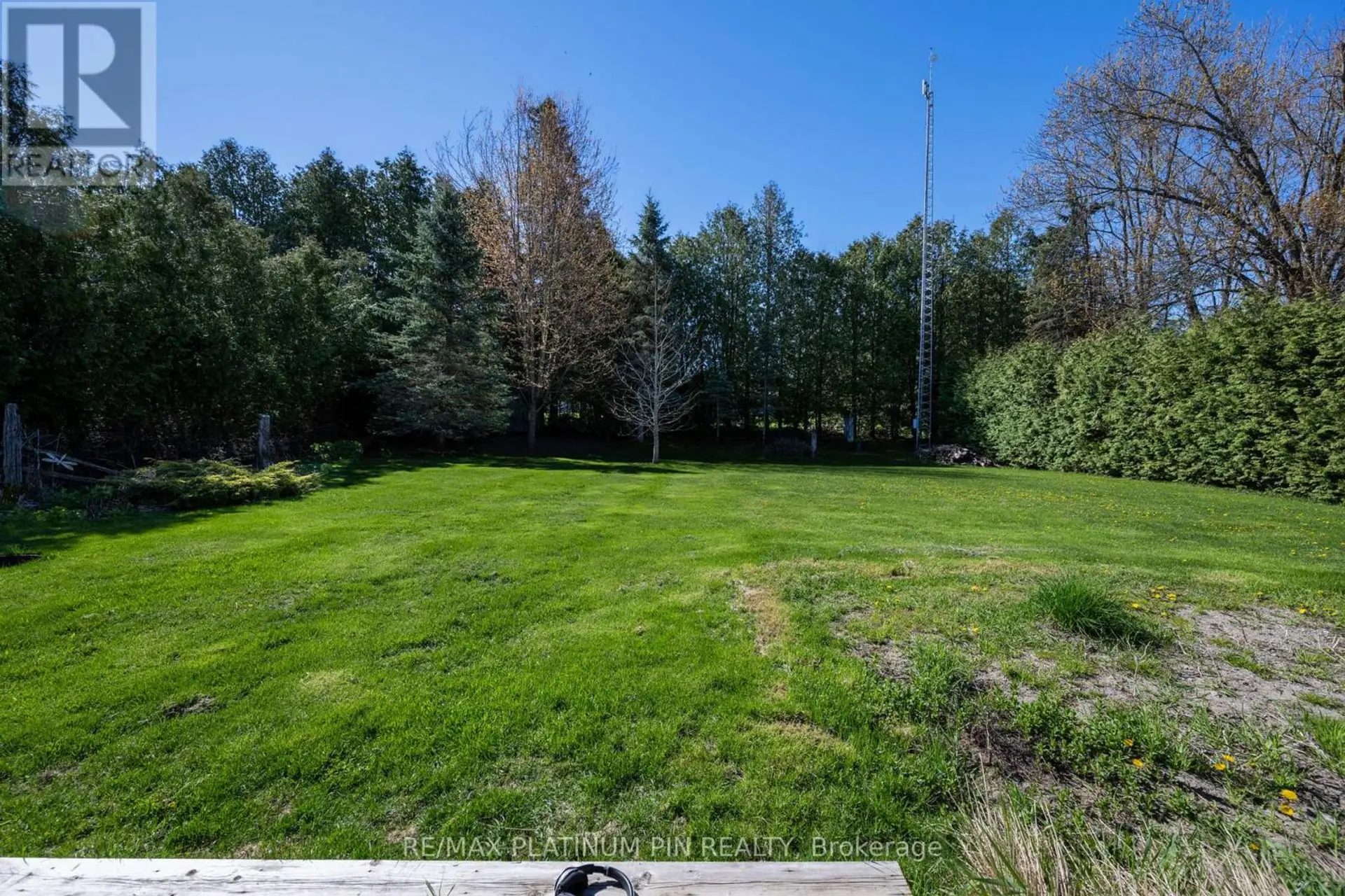 21 LONGFIELD DRIVE - Image 13