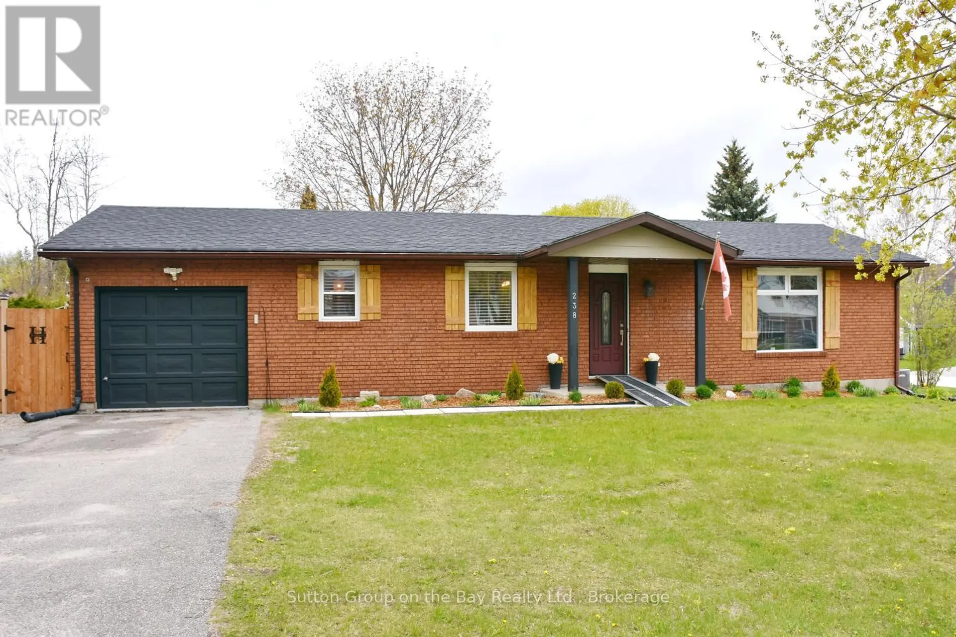 238 MCCREA DRIVE - Image 1