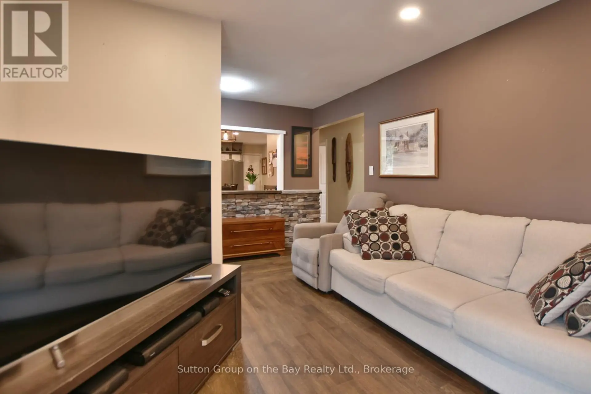 238 MCCREA DRIVE - Image 10