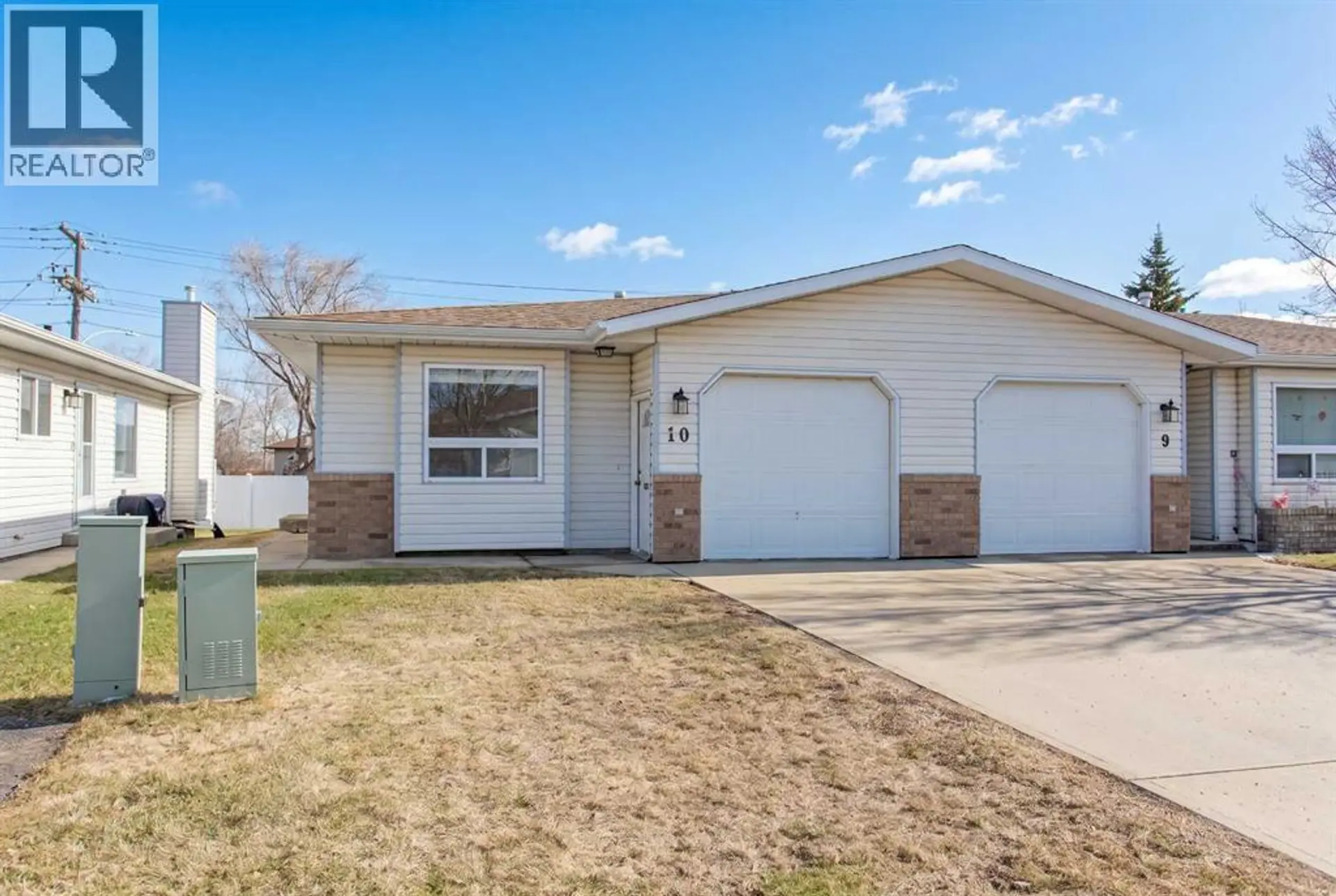 #10 5125 62 Street - Image 1